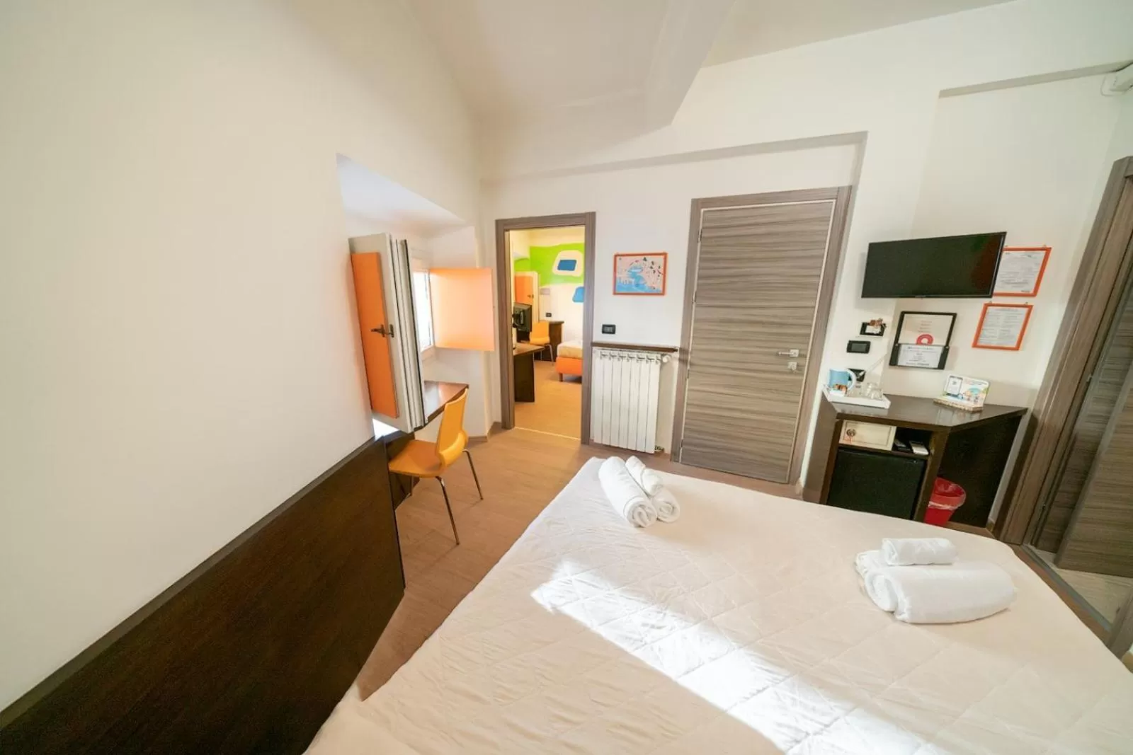 Bed in Hotel Cairoli