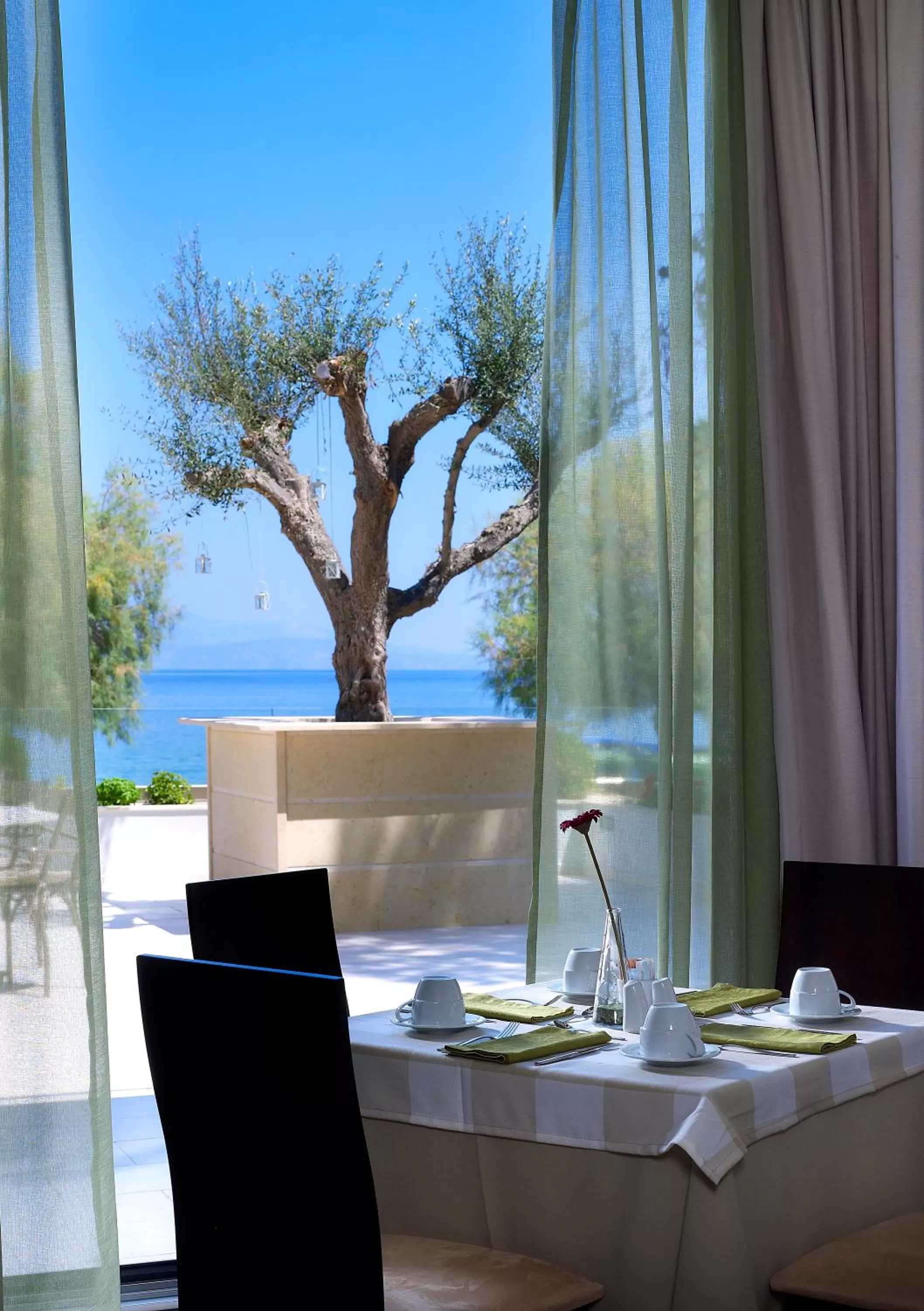Restaurant/places to eat in Arion Hotel