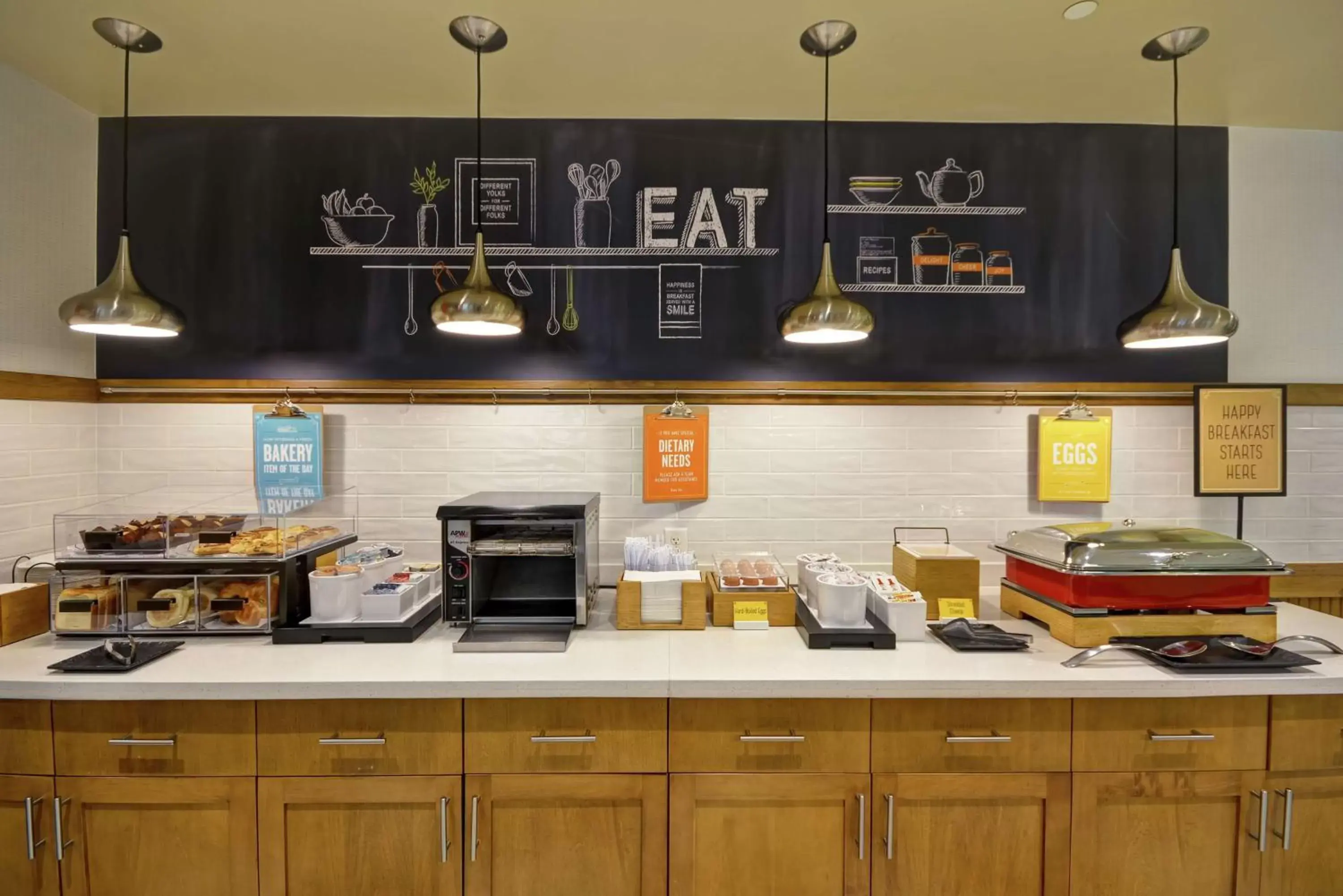 Breakfast, Kitchen/Kitchenette in Hampton Inn & Suites Dallas/Plano-East