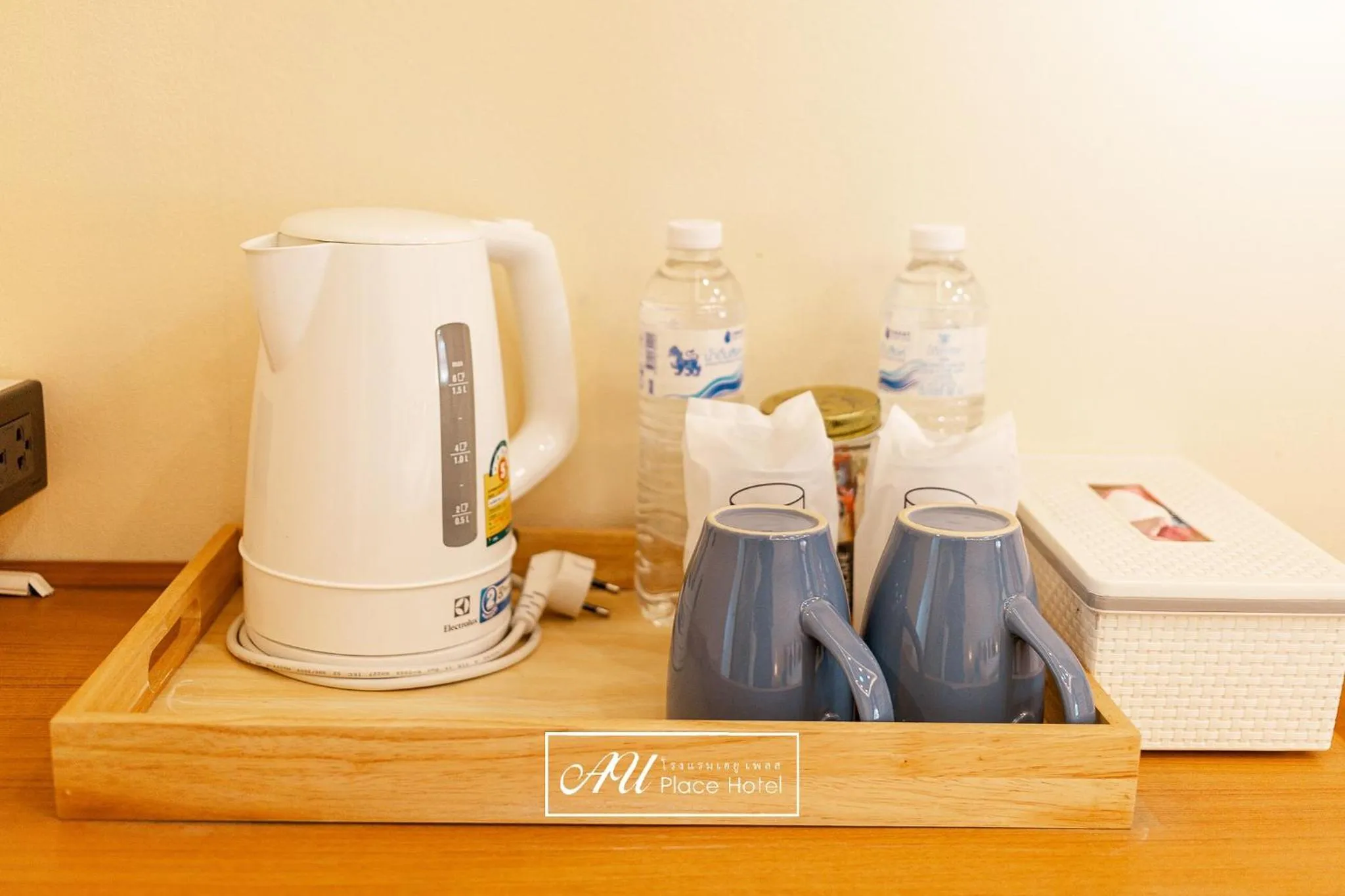 Coffee/tea facilities in AU Place Hotel