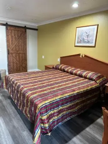 Bed in Chino Motel