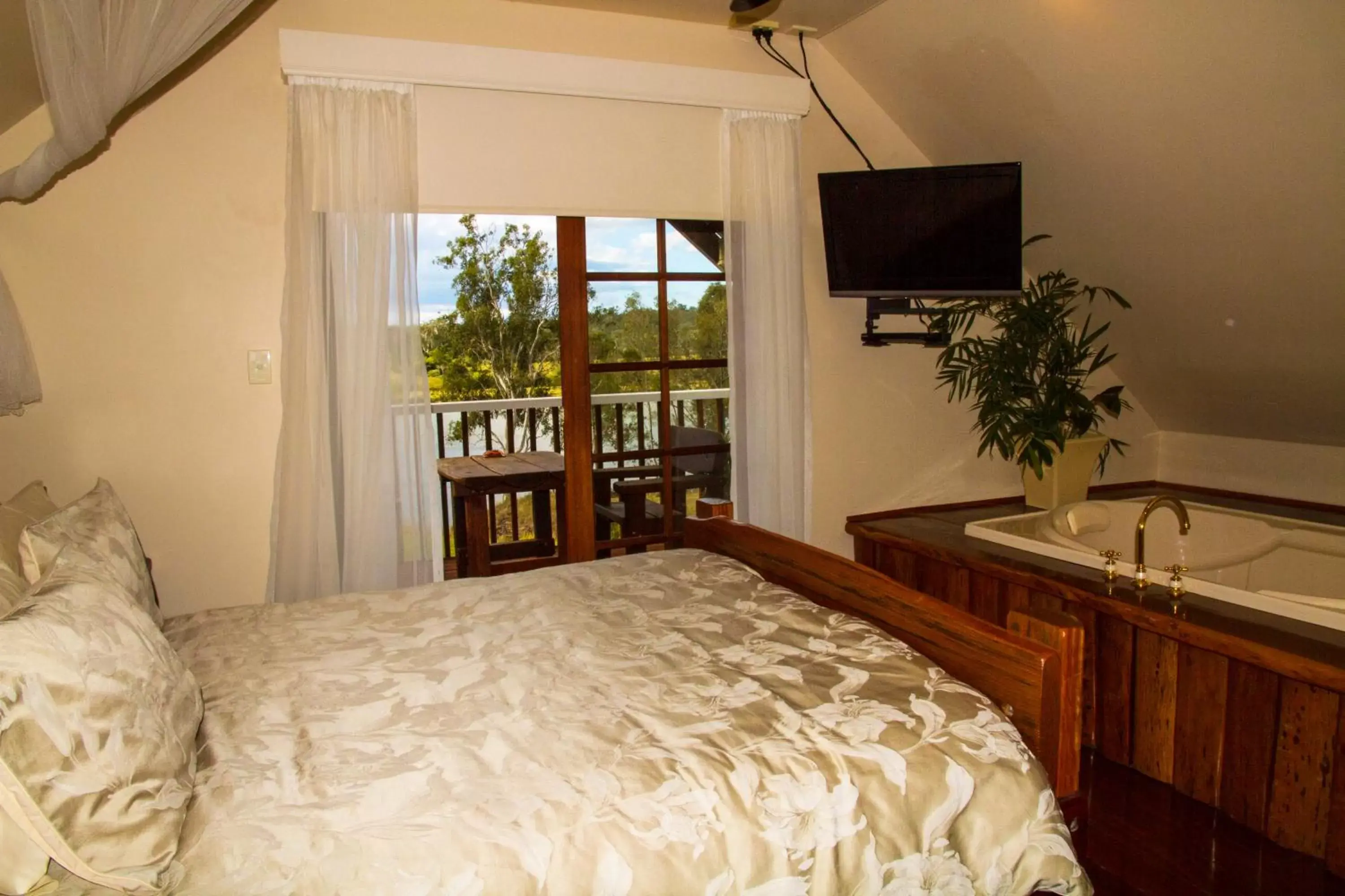 Bedroom, Bed in Clarence River Bed & Breakfast
