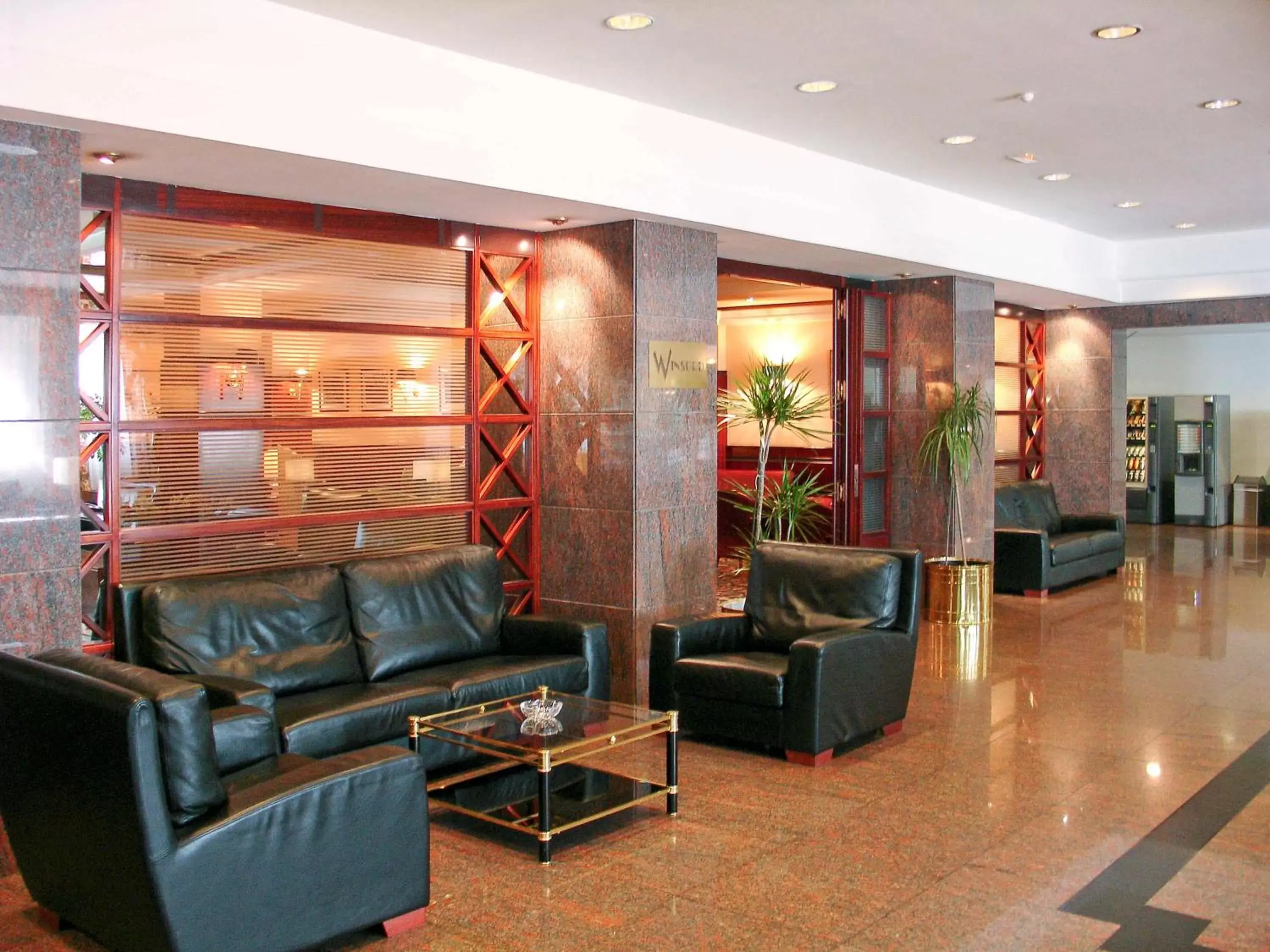 Property building, Lobby/Reception in Mercure Andorra