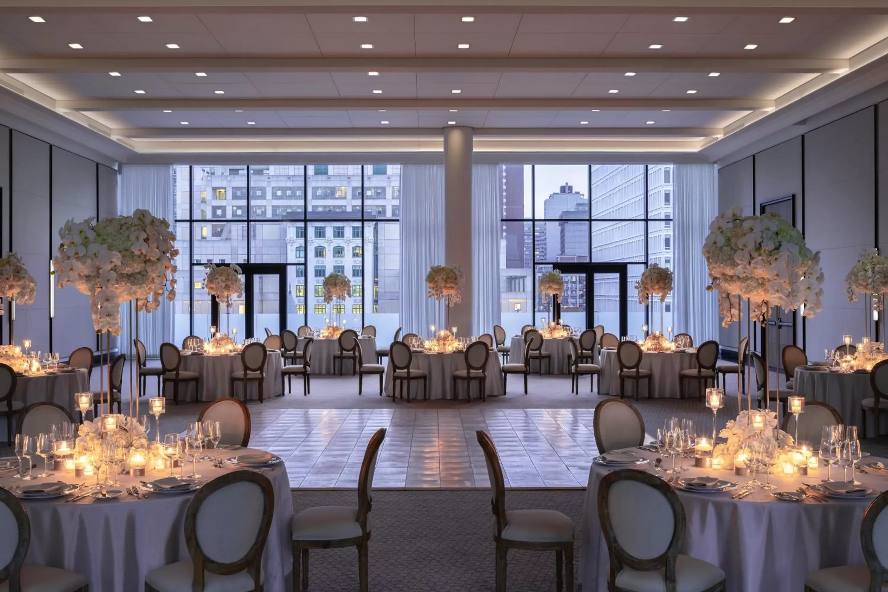 Banquet/Function facilities, Restaurant/Places to Eat in Four Seasons Hotel Montreal