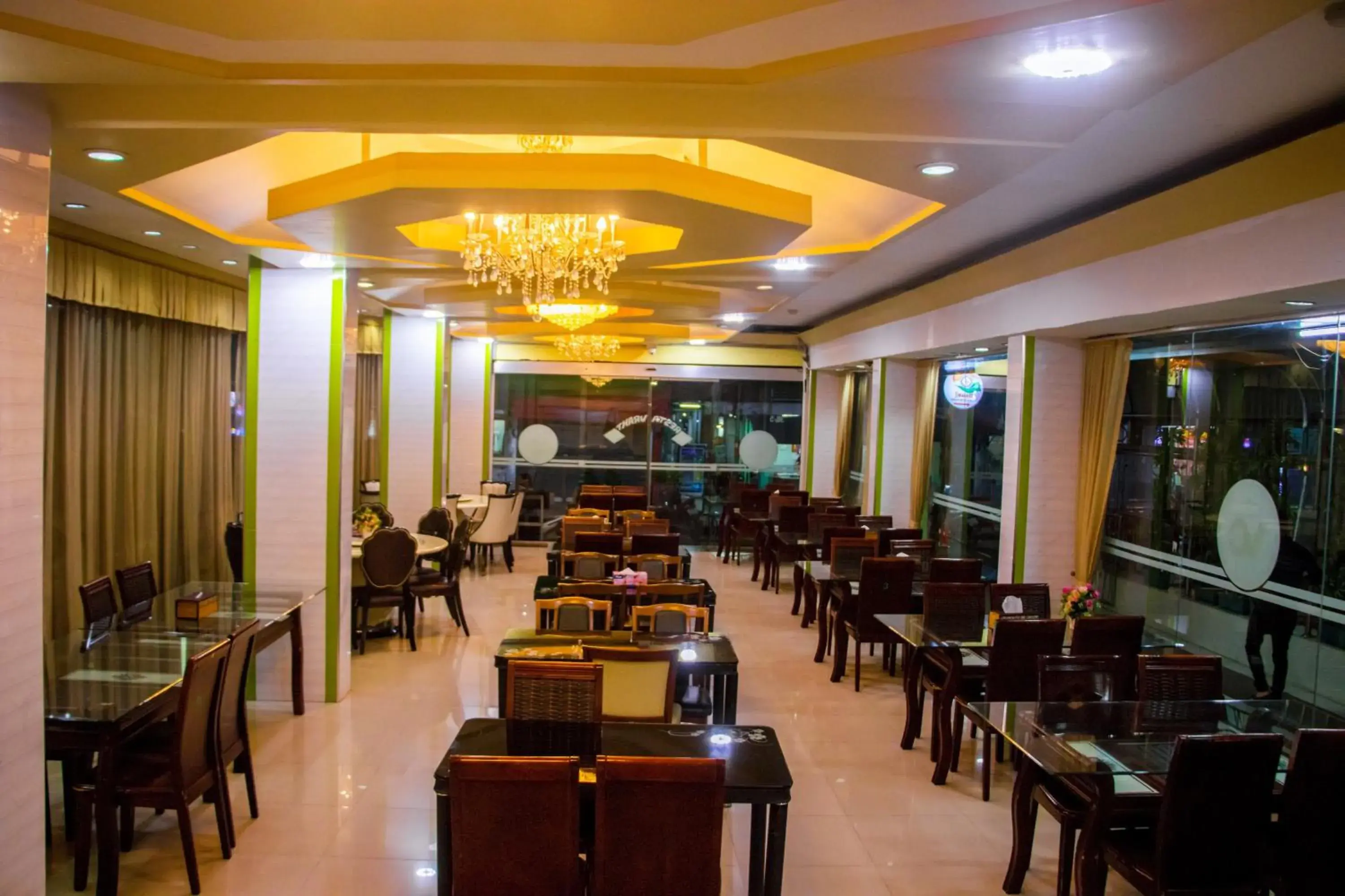 Restaurant/Places to Eat in Visiting Card Hotel & Resort