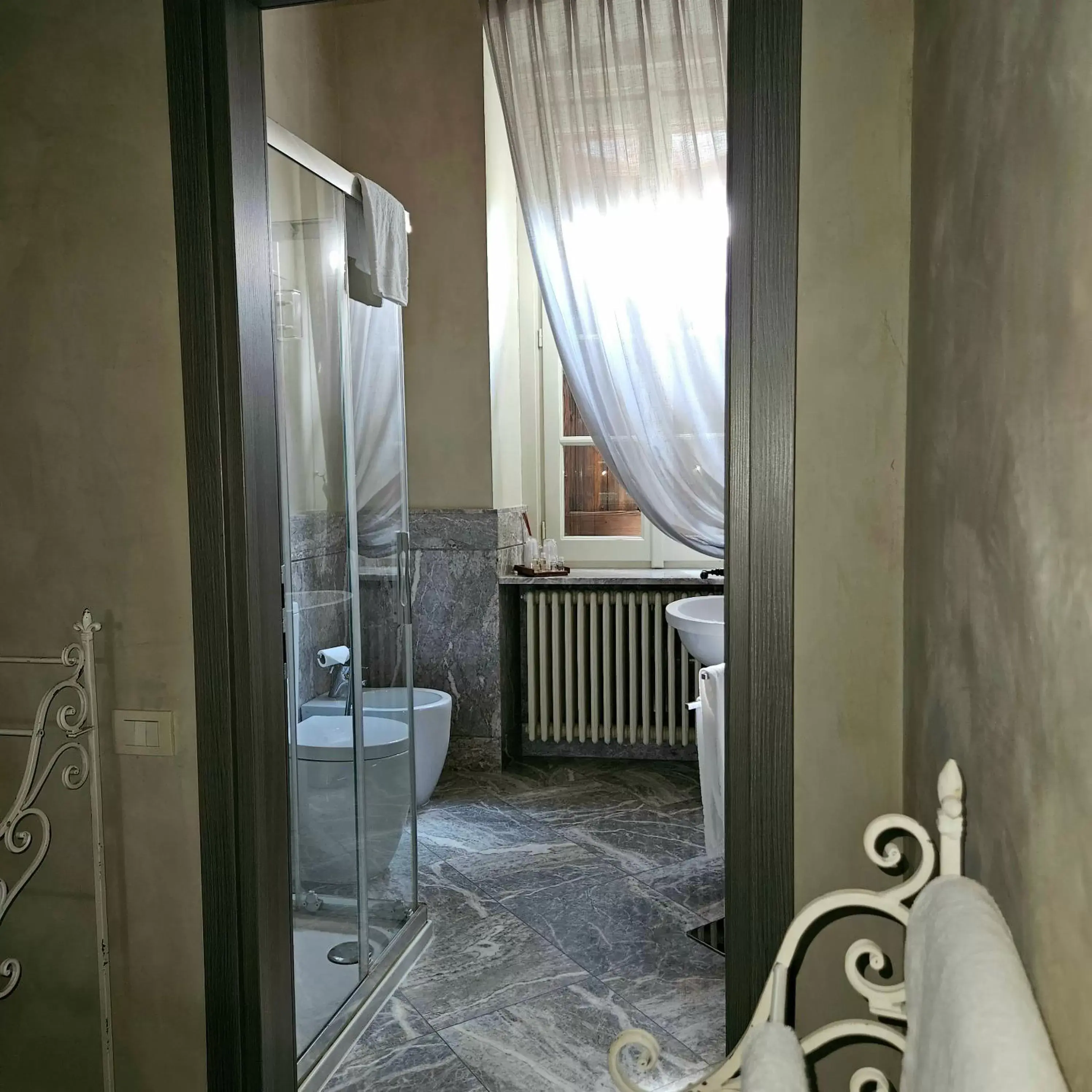 Bathroom in B&B Dimora Delle Donnole Bergamo Alta