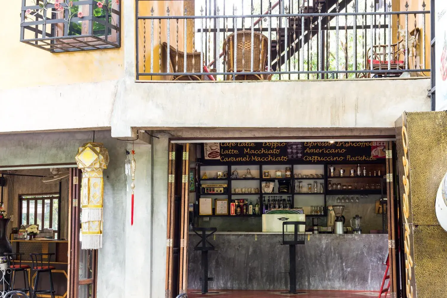 Lounge or bar in Hern Lhin Natural Resort