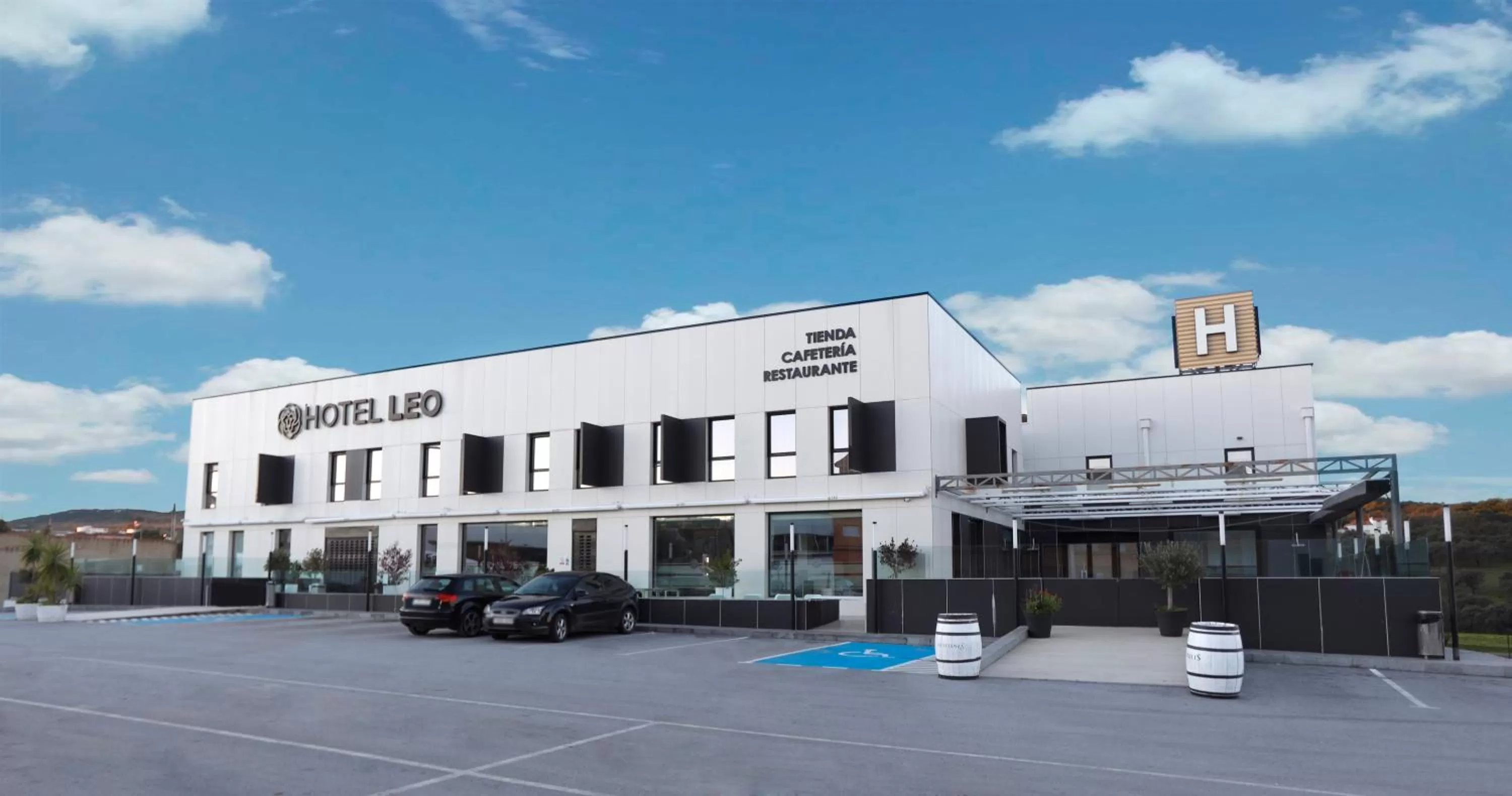 Property building in Hotel Leo