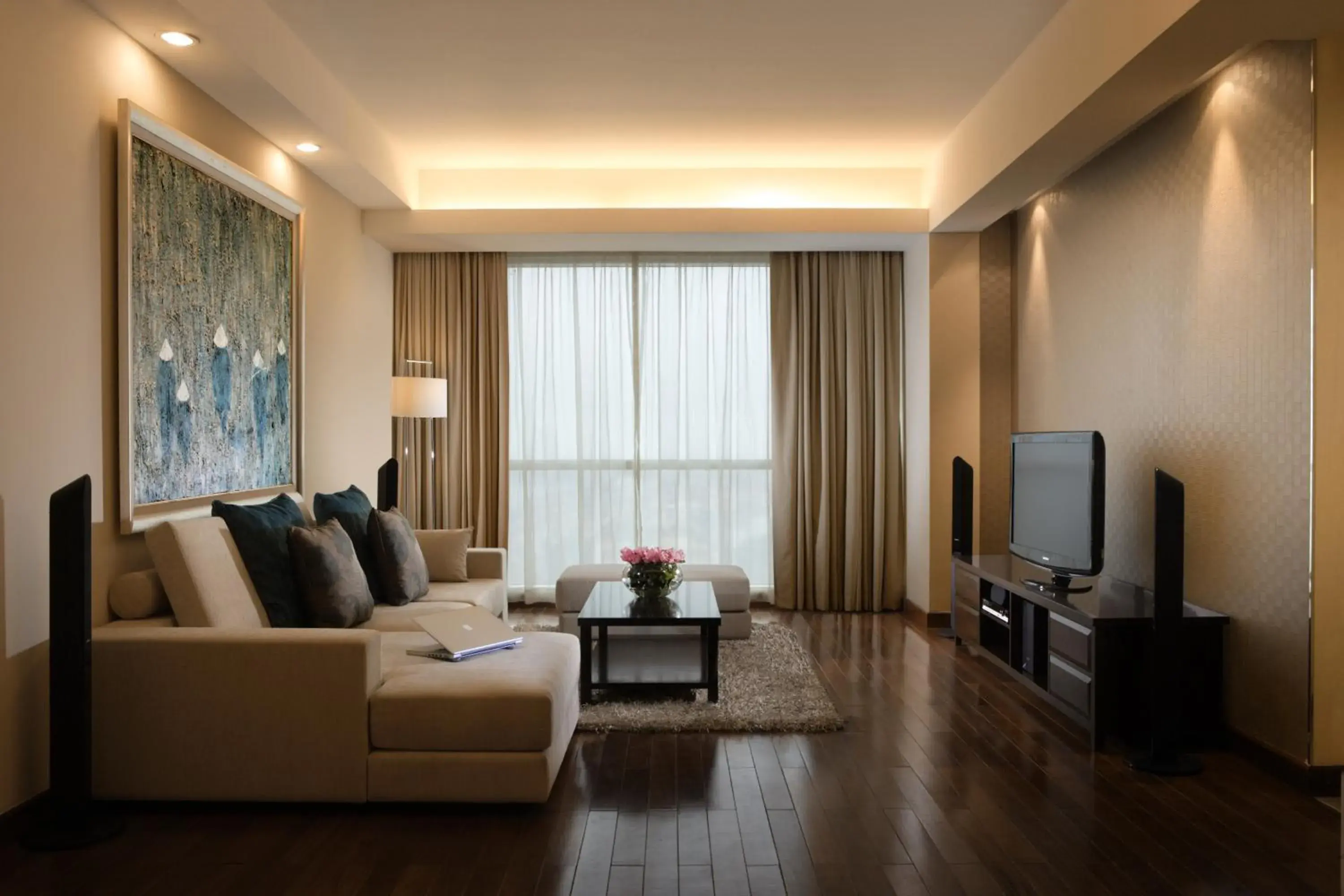 TV and multimedia, Seating Area in Fraser Suites Hanoi