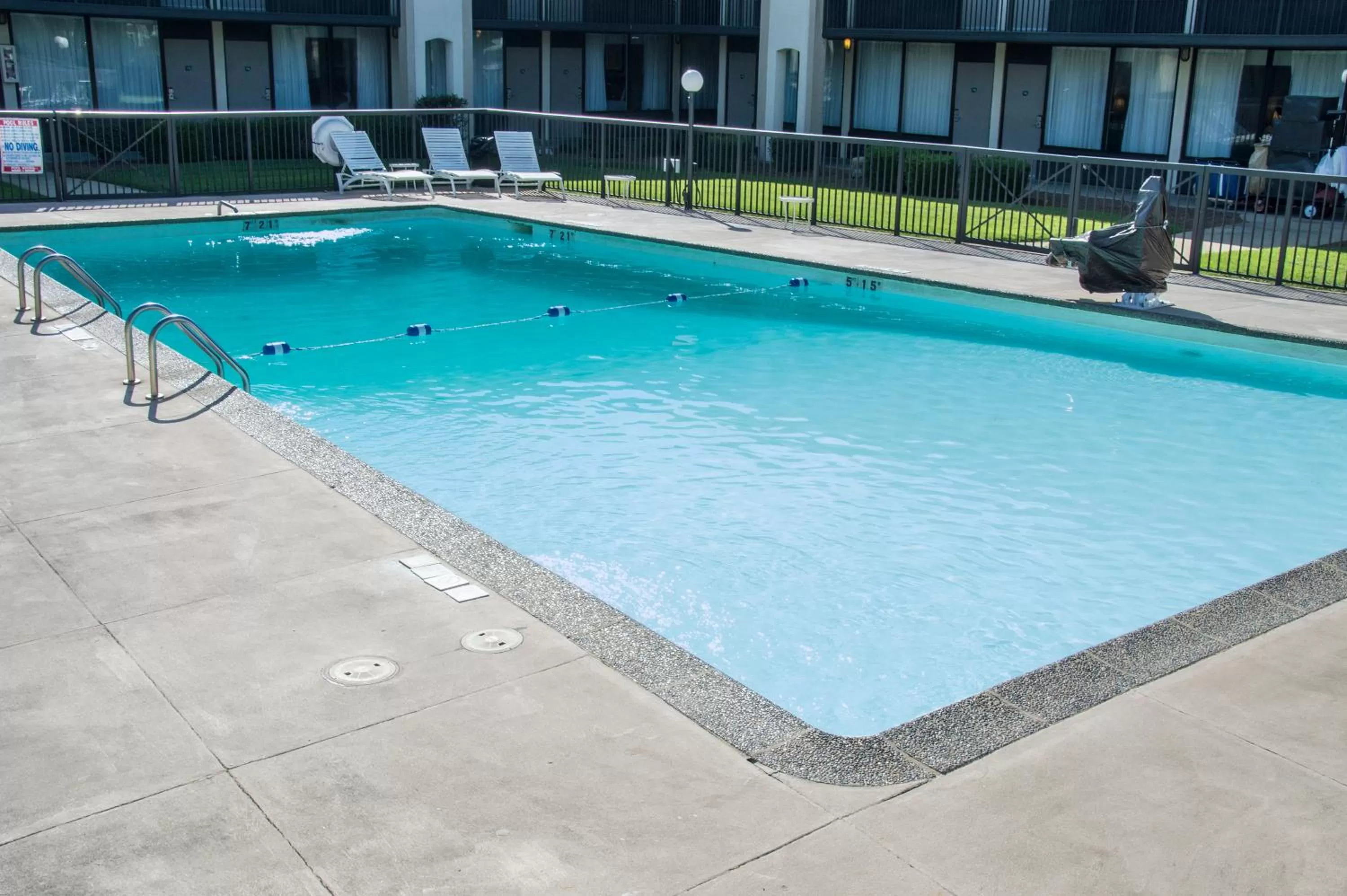 Swimming pool in Days Inn by Wyndham Pittsburg KS