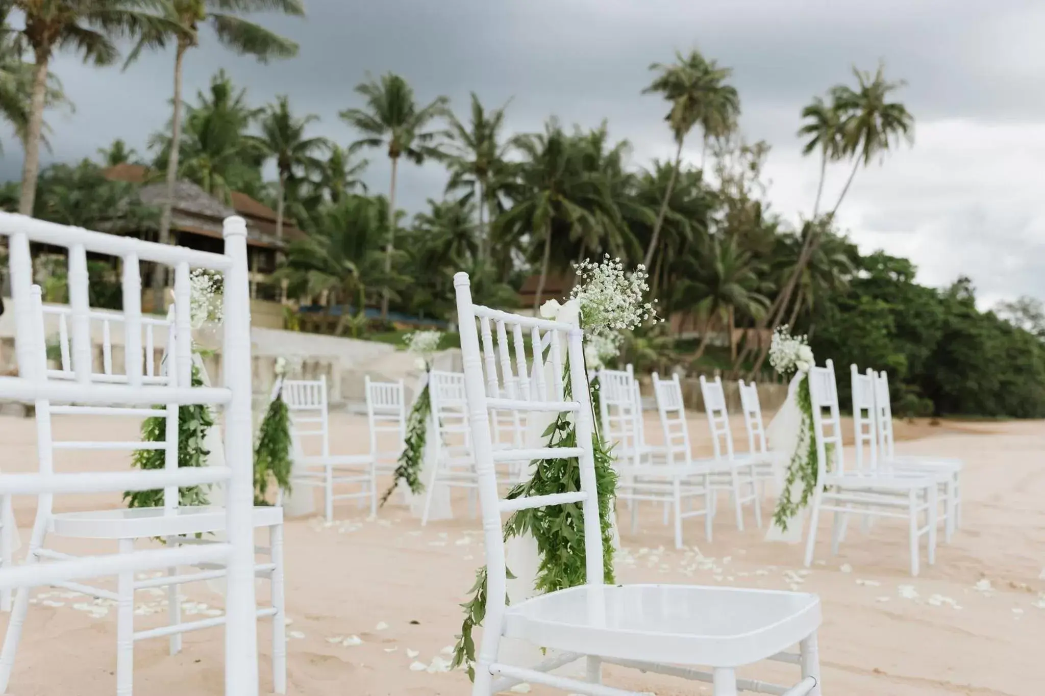 wedding in Ban Saithong Beach Resort