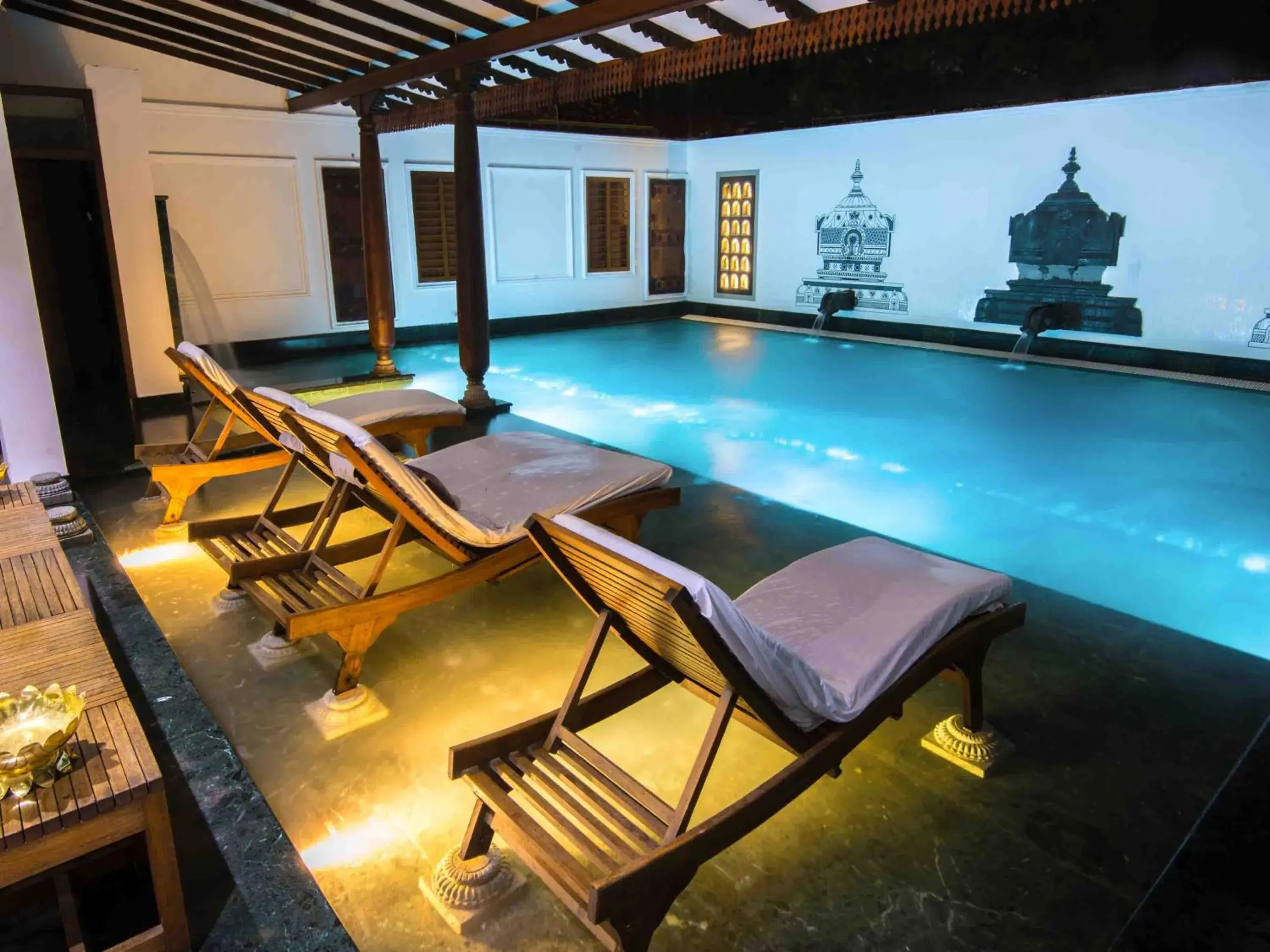 Swimming Pool in Svatma Heritage Hotel