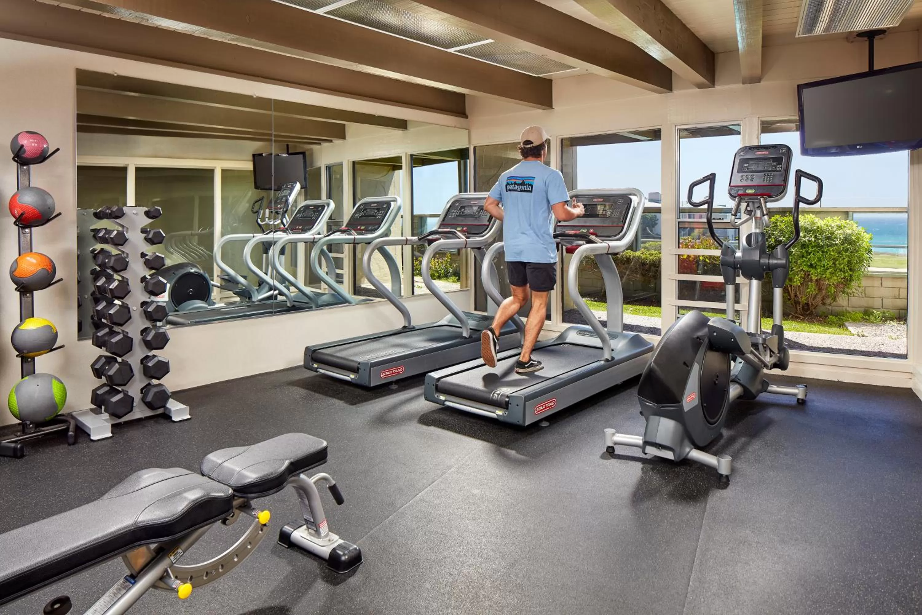 Fitness centre/facilities in Cavalier Oceanfront Resort
