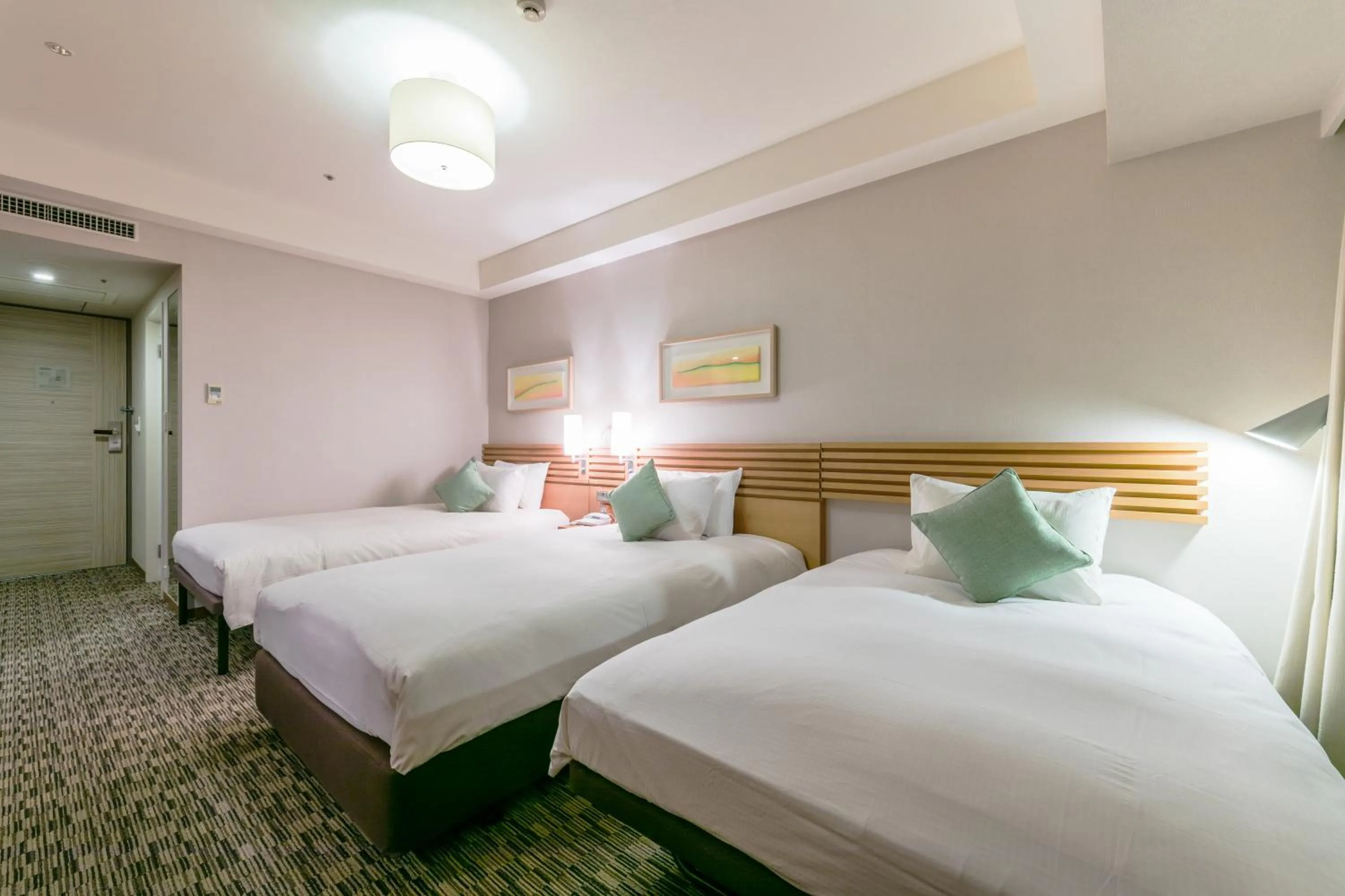 Bed in Hotel Resol Trinity Sapporo