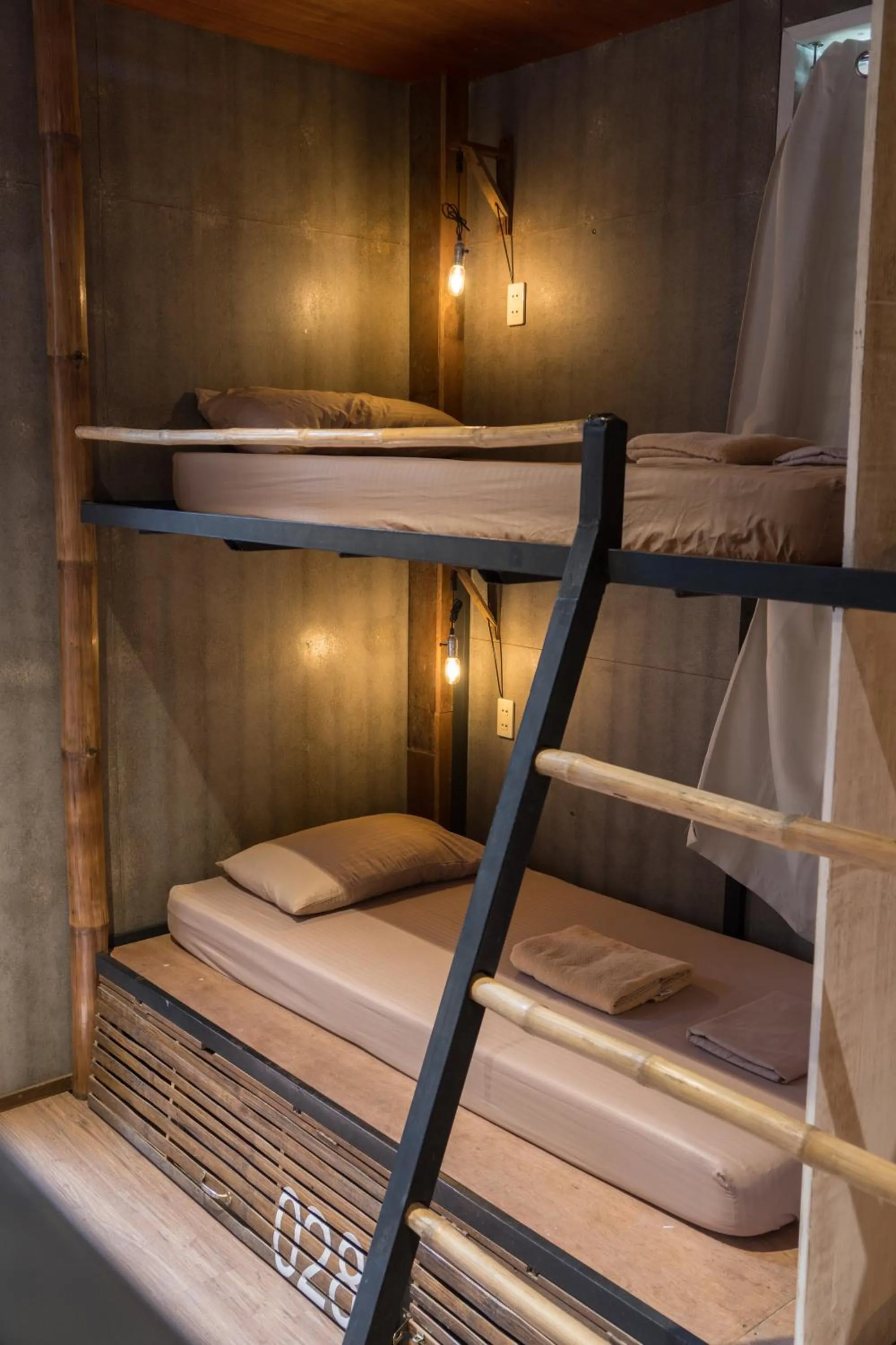 Bed in The Flying Fish Hostel