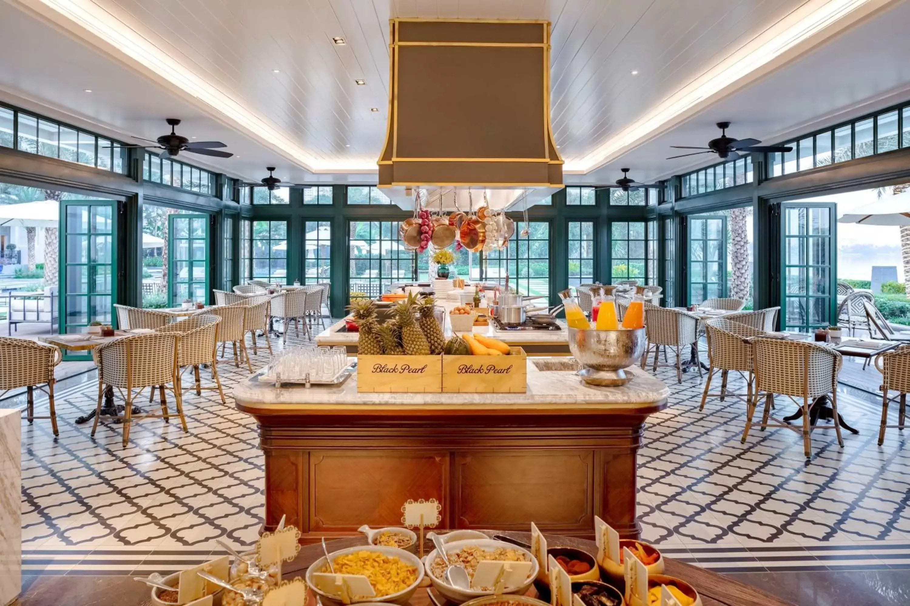 Restaurant/Places to Eat in Mia Saigon – Luxury Boutique Hotel