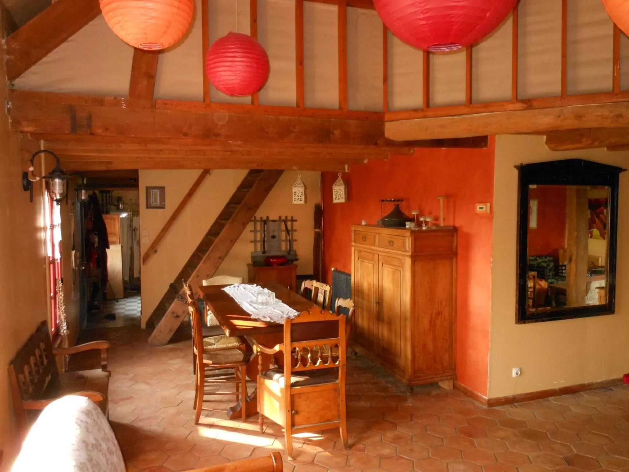 Dining area in Chambres d'hôtes du chemin de la maison blanche