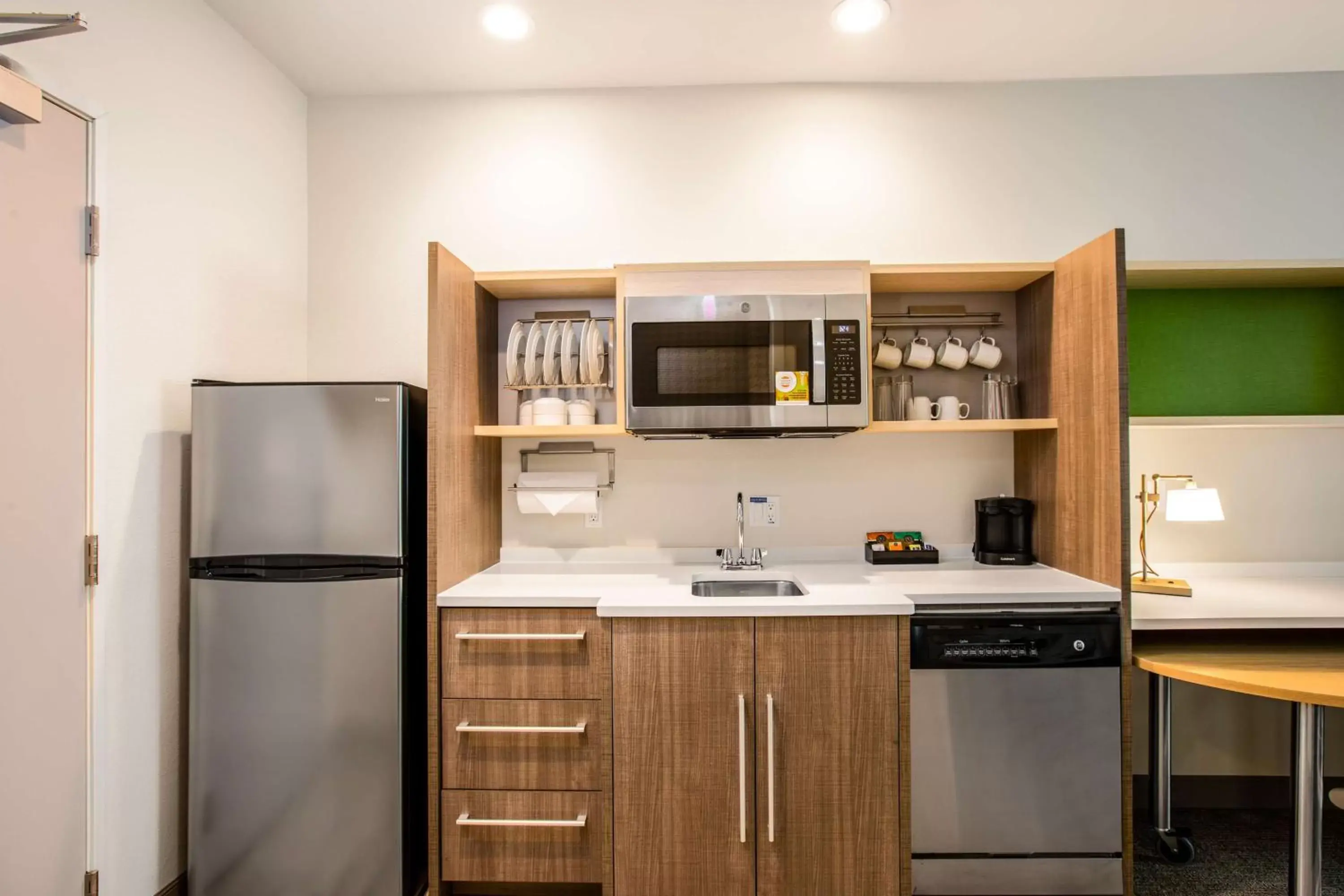 Kitchen or kitchenette, Kitchen/Kitchenette in Home2 Suites By Hilton Carlsbad, Ca