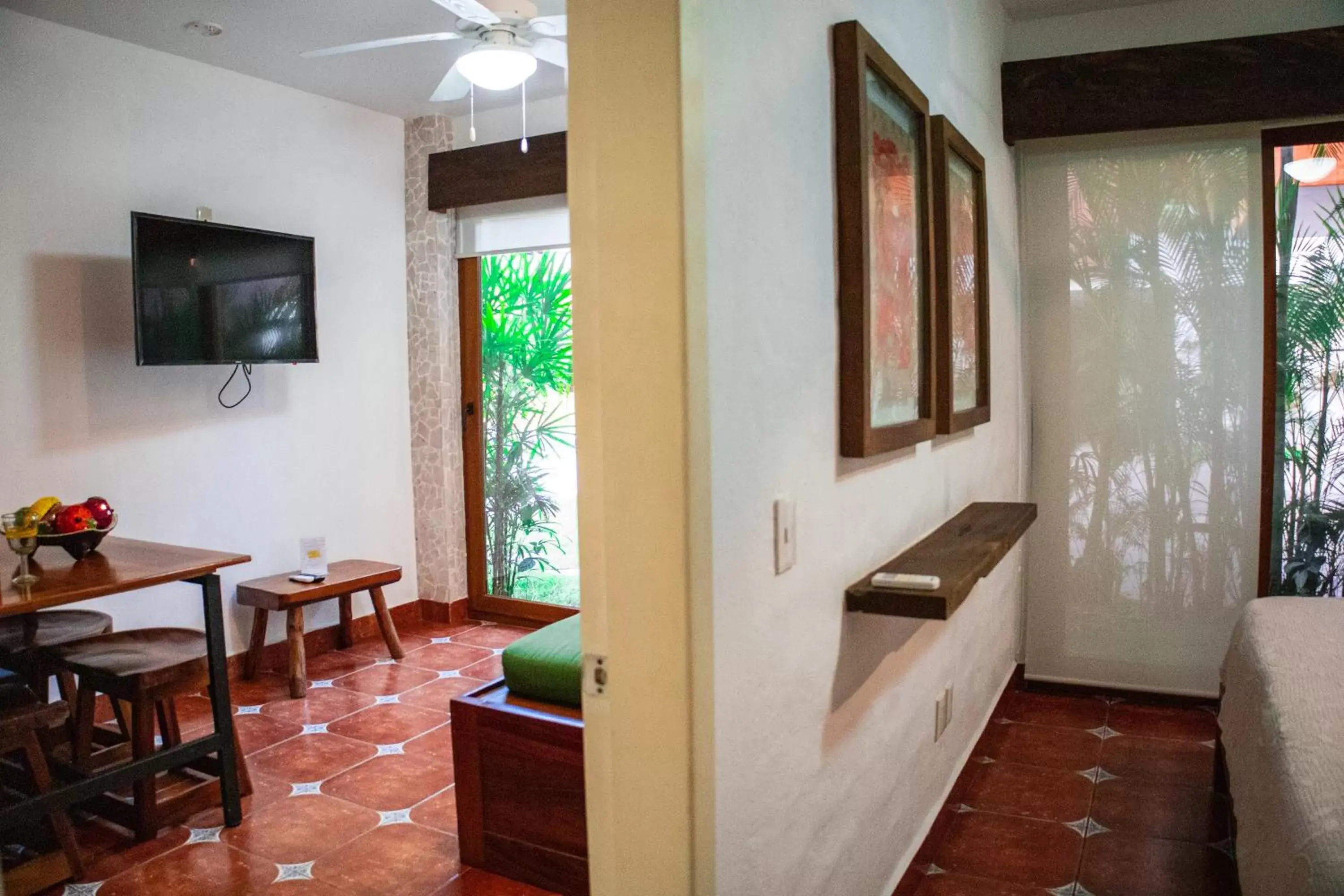 Photo of the whole room in El Pueblito de Sayulita