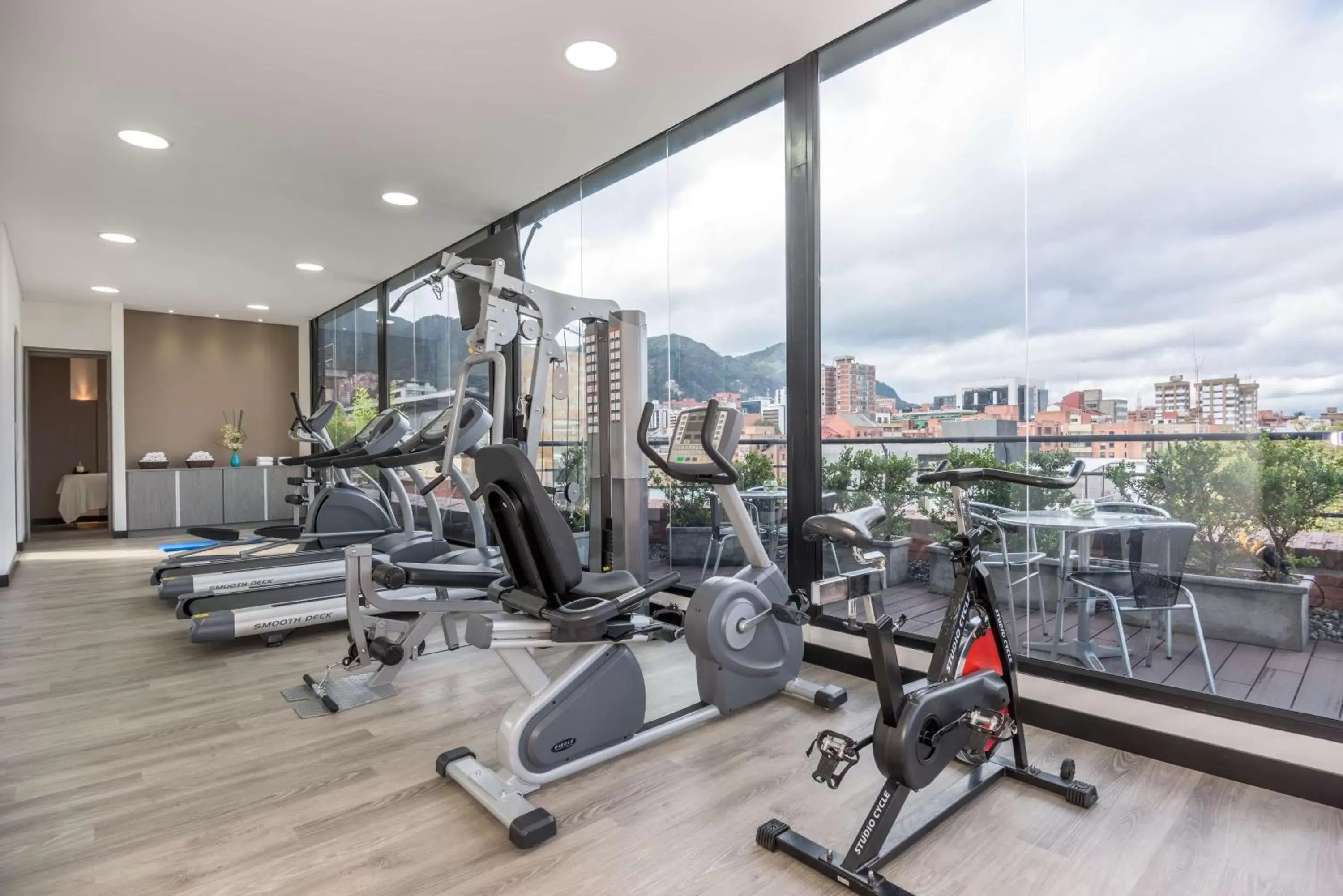 Activities, Fitness Center/Facilities in NH Bogota Boheme Royal