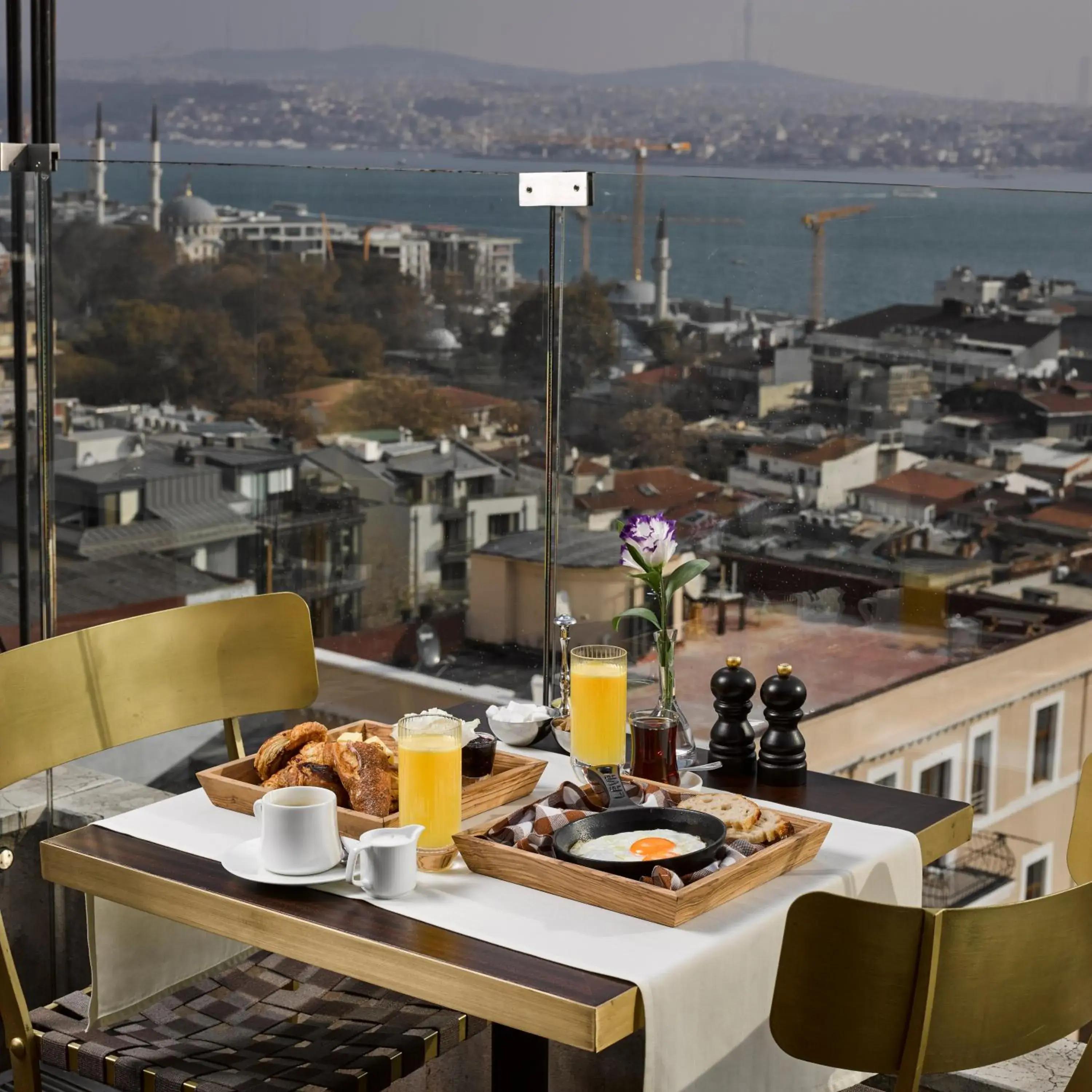 City view in Georges Hotel Galata