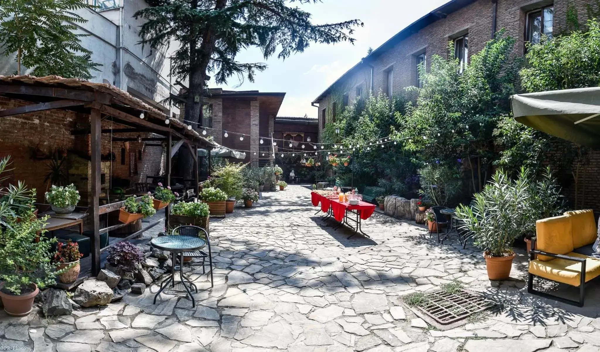 Garden, Property Building in Tiflis Hotel