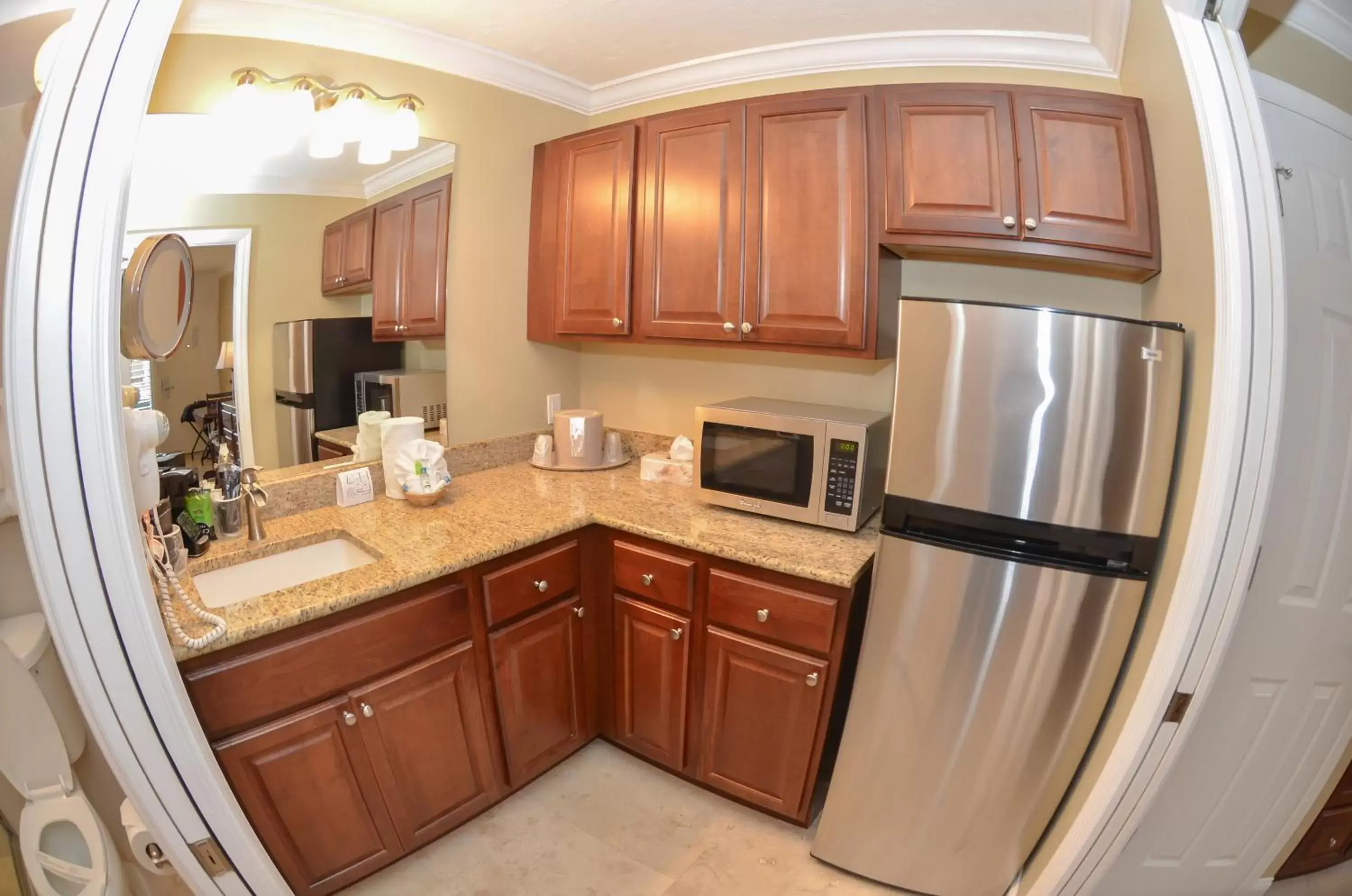 Kitchen or kitchenette, Kitchen/Kitchenette in Gulfcoast Inn Naples