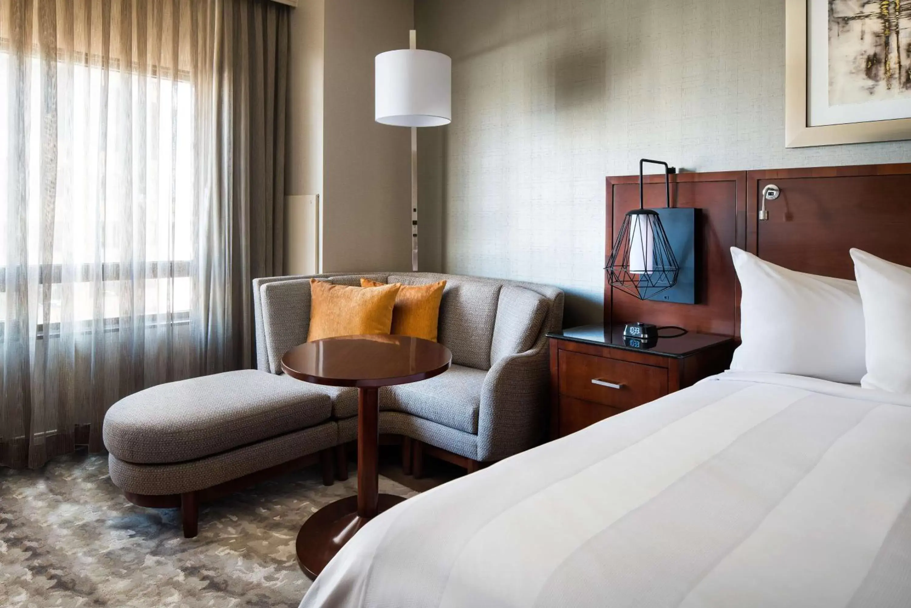 Living room, Seating Area in Hilton Denver City Center