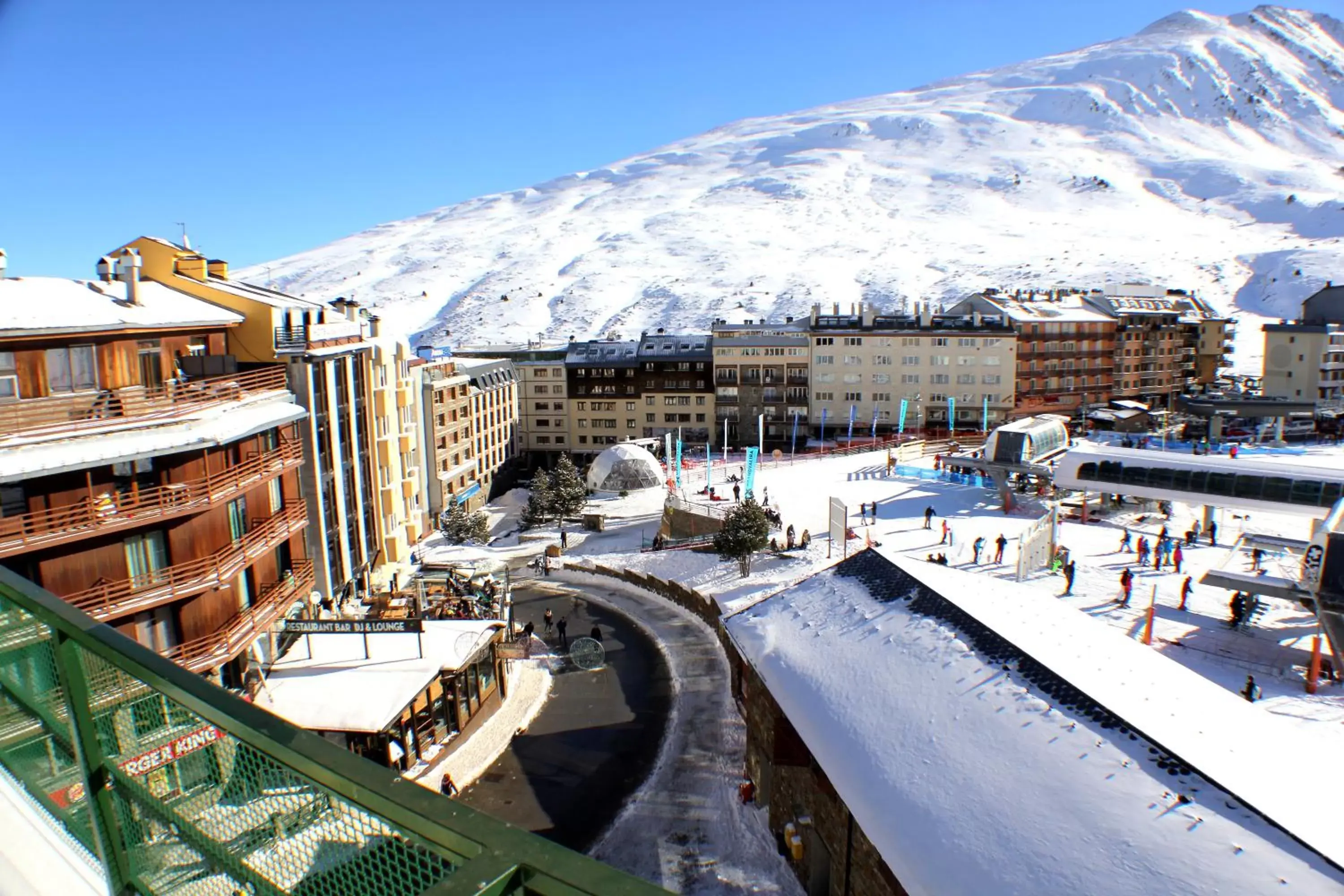 Landmark view, Winter in Hotel Kandahar