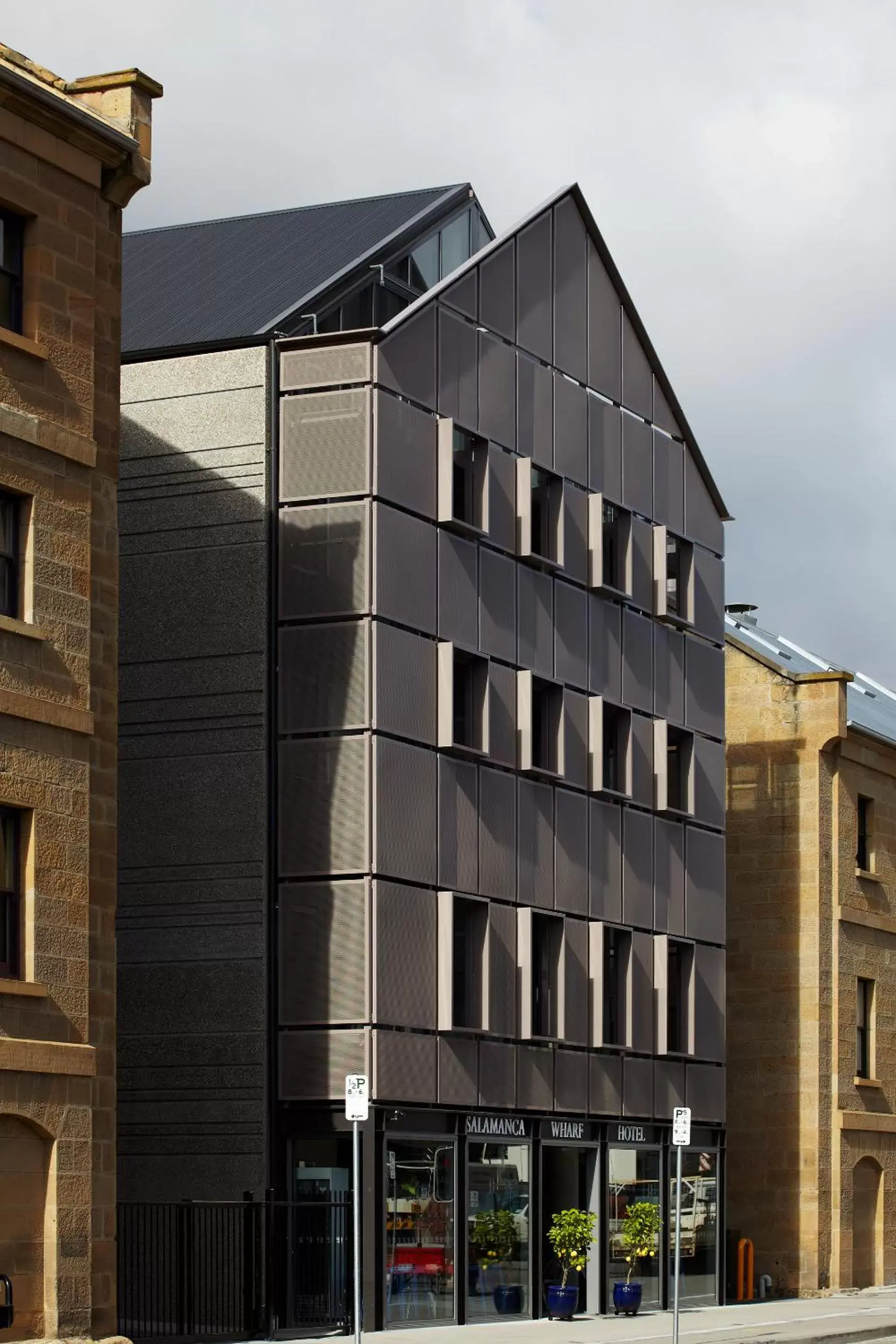 Facade/entrance, Property Building in Salamanca Wharf Hotel