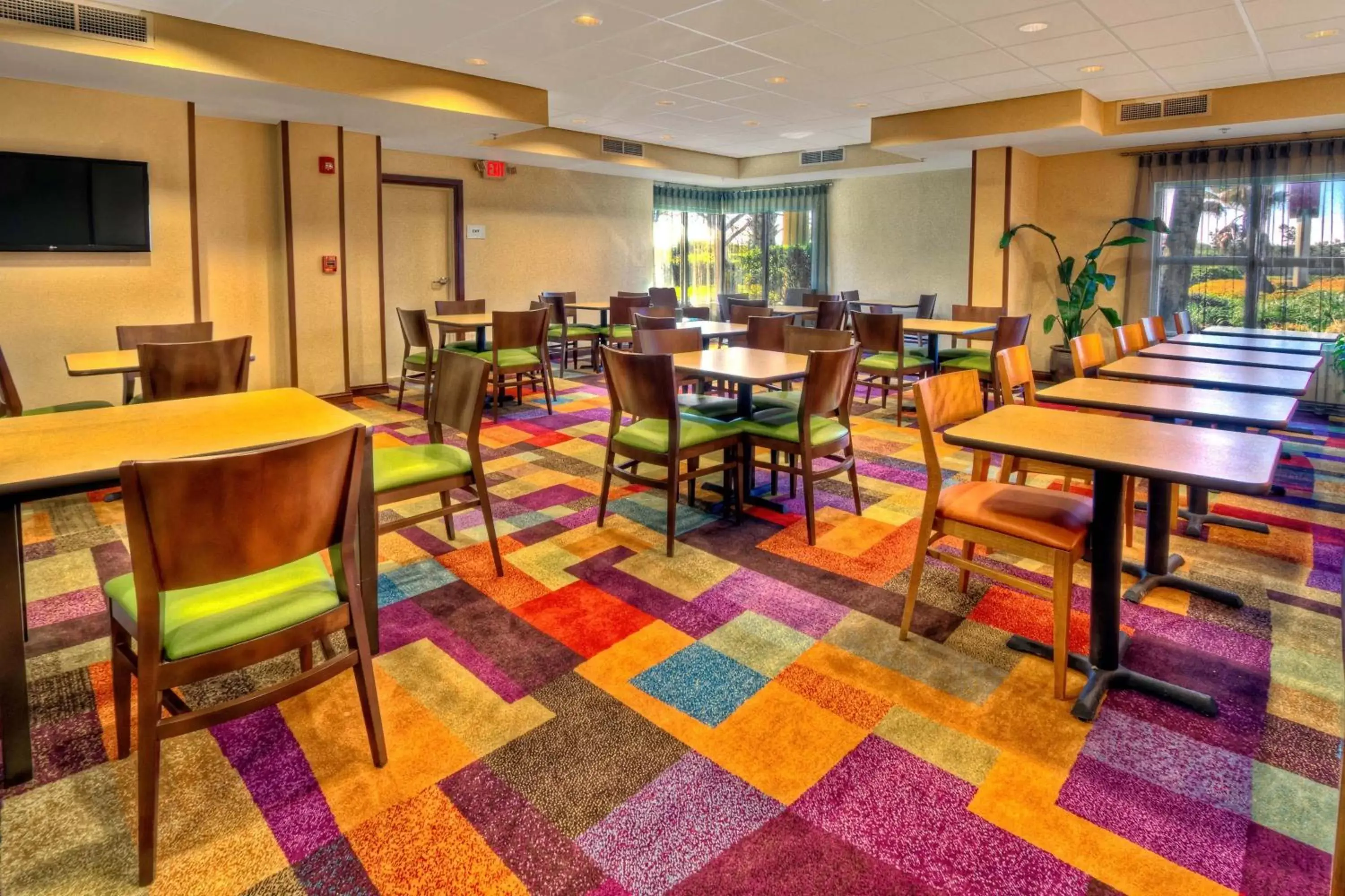 Meeting/conference room, Restaurant/Places to Eat in Fairfield Inn & Suites by Marriott Destin