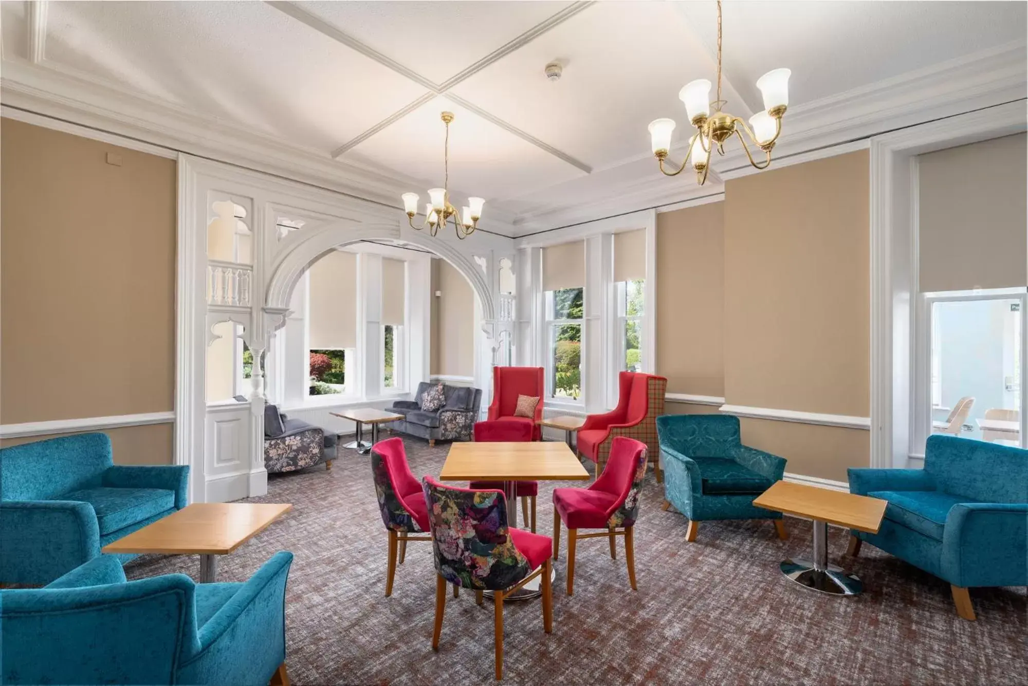 Lounge or bar, Dining Area in Windermere Manor Hotel