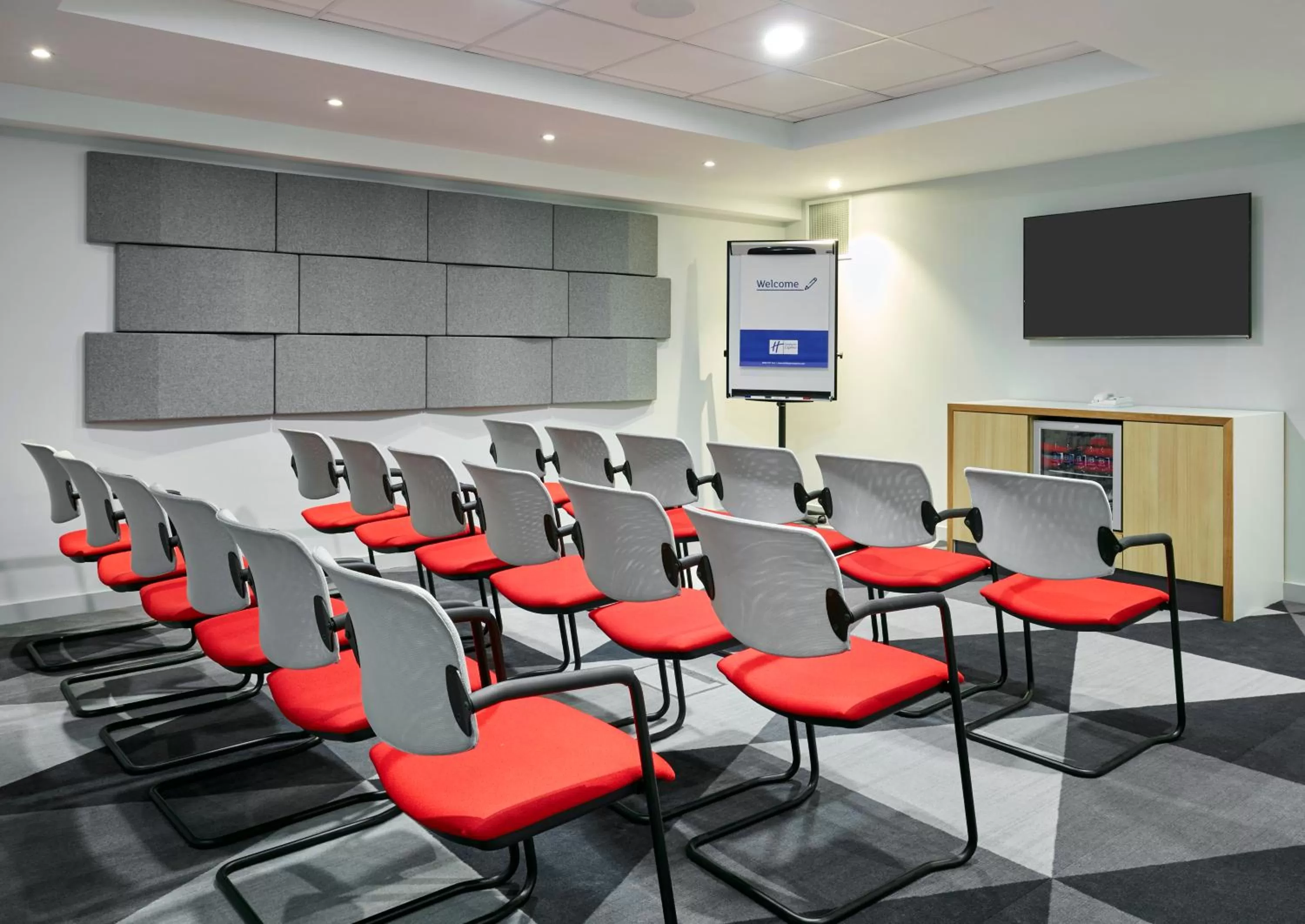 Meeting/conference room in Holiday Inn Express Dublin City Centre by IHG