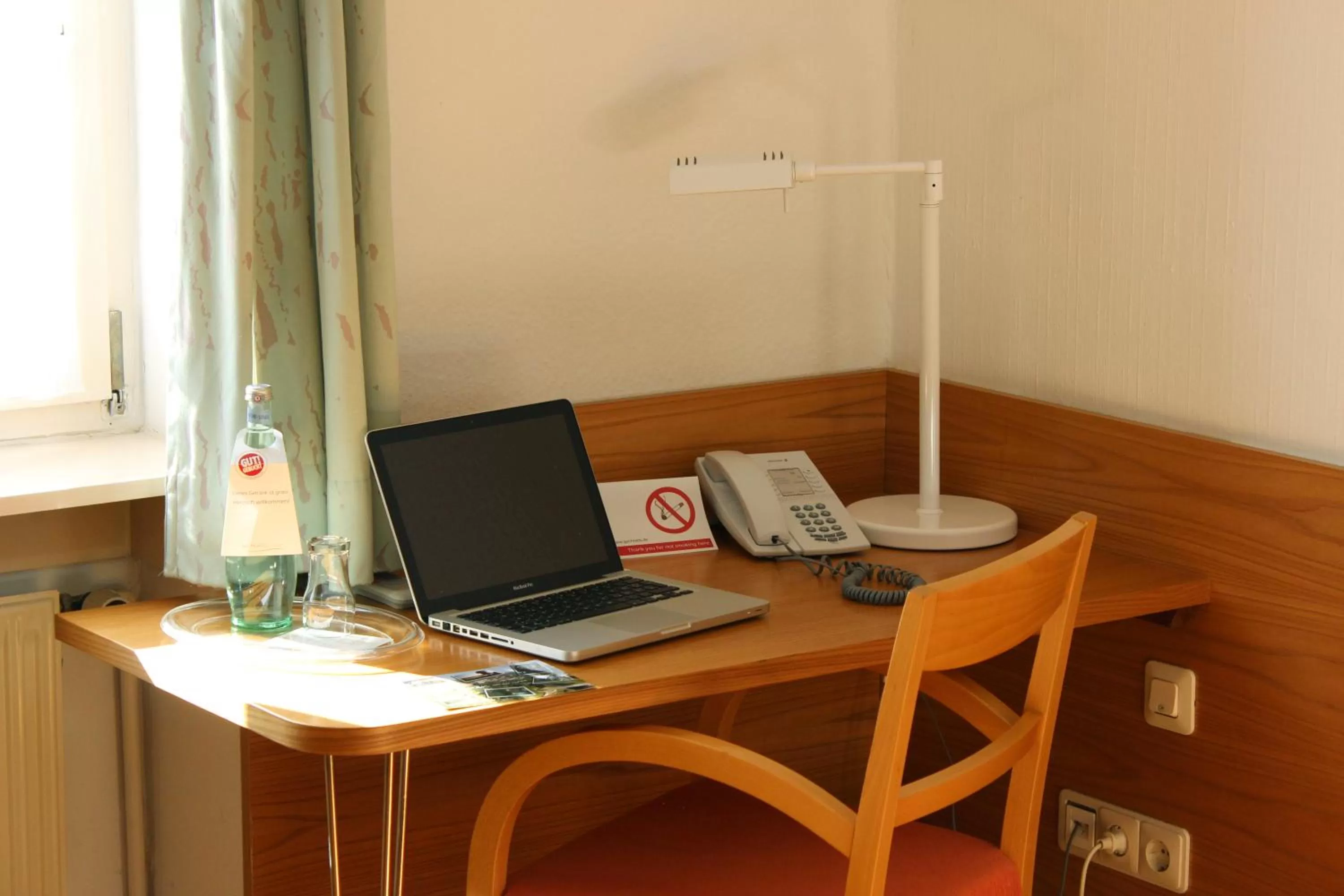 TV and multimedia in An der Persiluhr Stadt-gut-Hotel