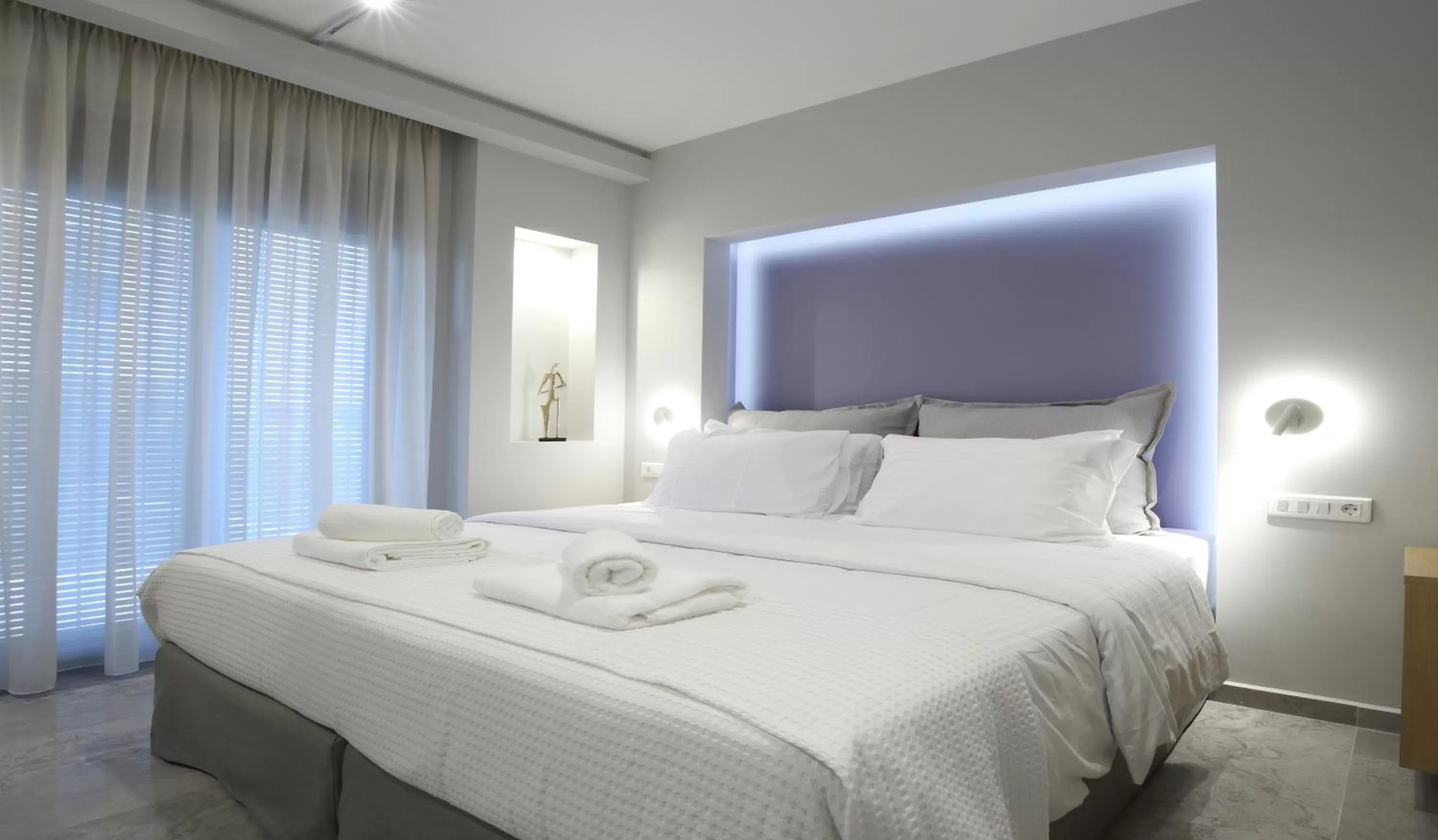 Bedroom, Bed in Carabella Residence