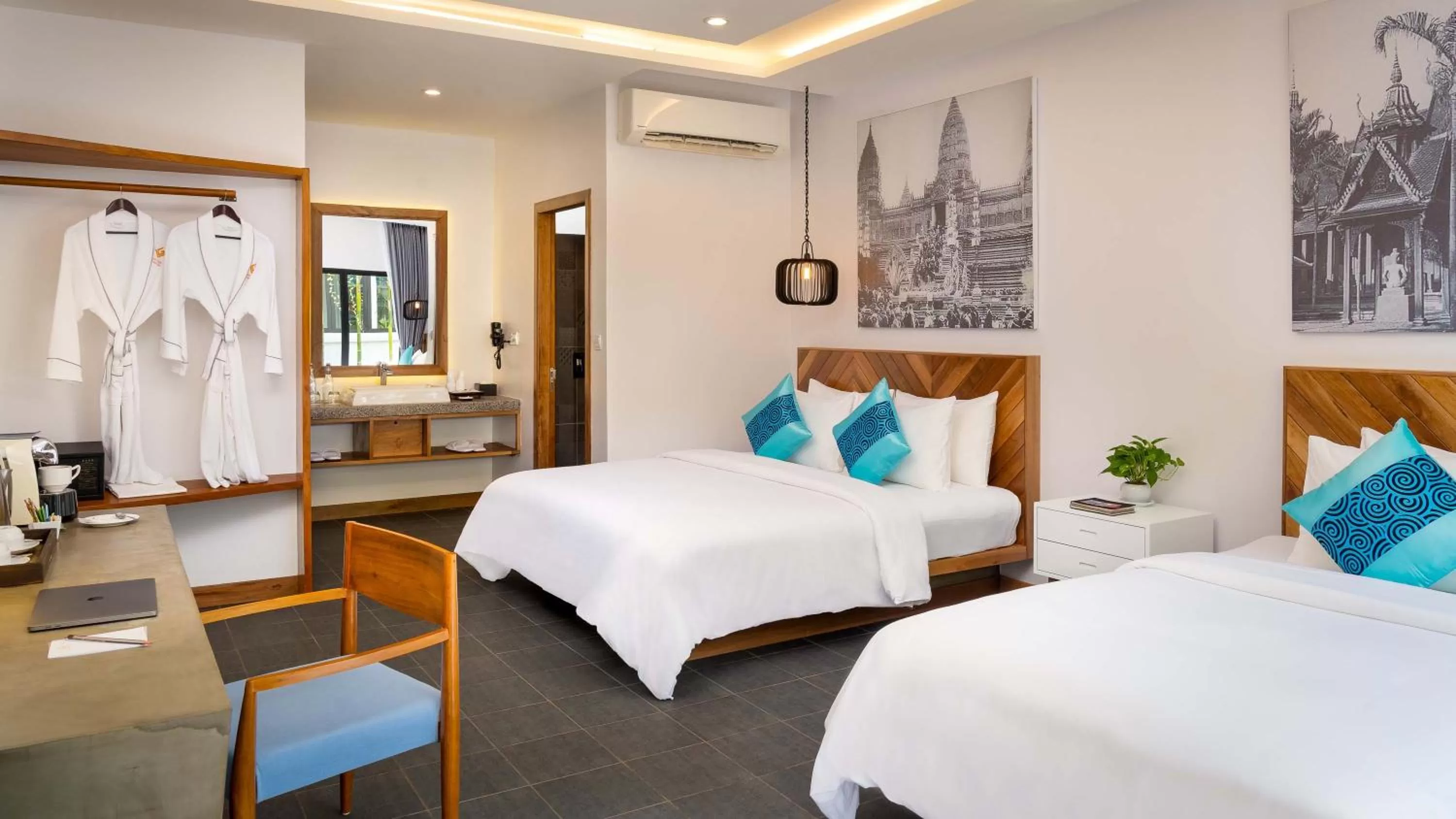 Photo of the whole room, Bed in Grand Venus La Residence