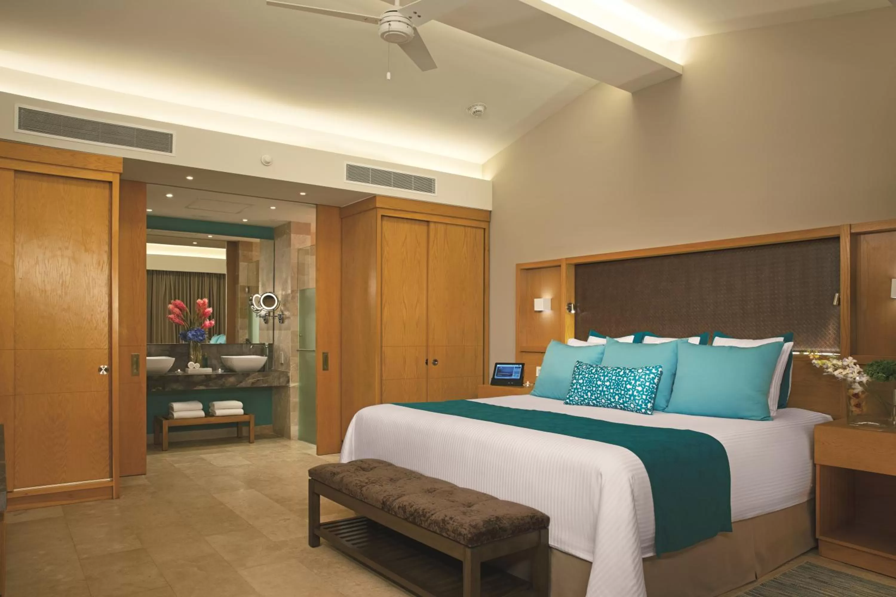 Bedroom, Bed in Dreams Playa Mujeres Golf & Spa Resort - All Inclusive