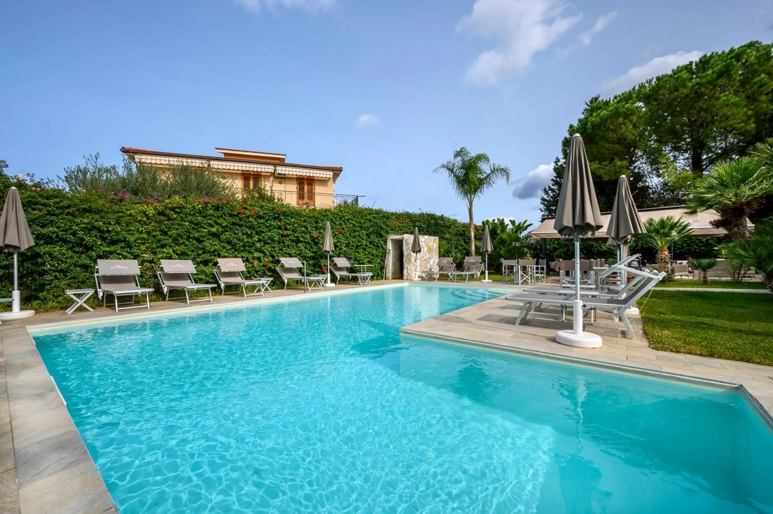 Swimming Pool in VILLA SAN LORENZO ROOM SUITE & RESTAURANT