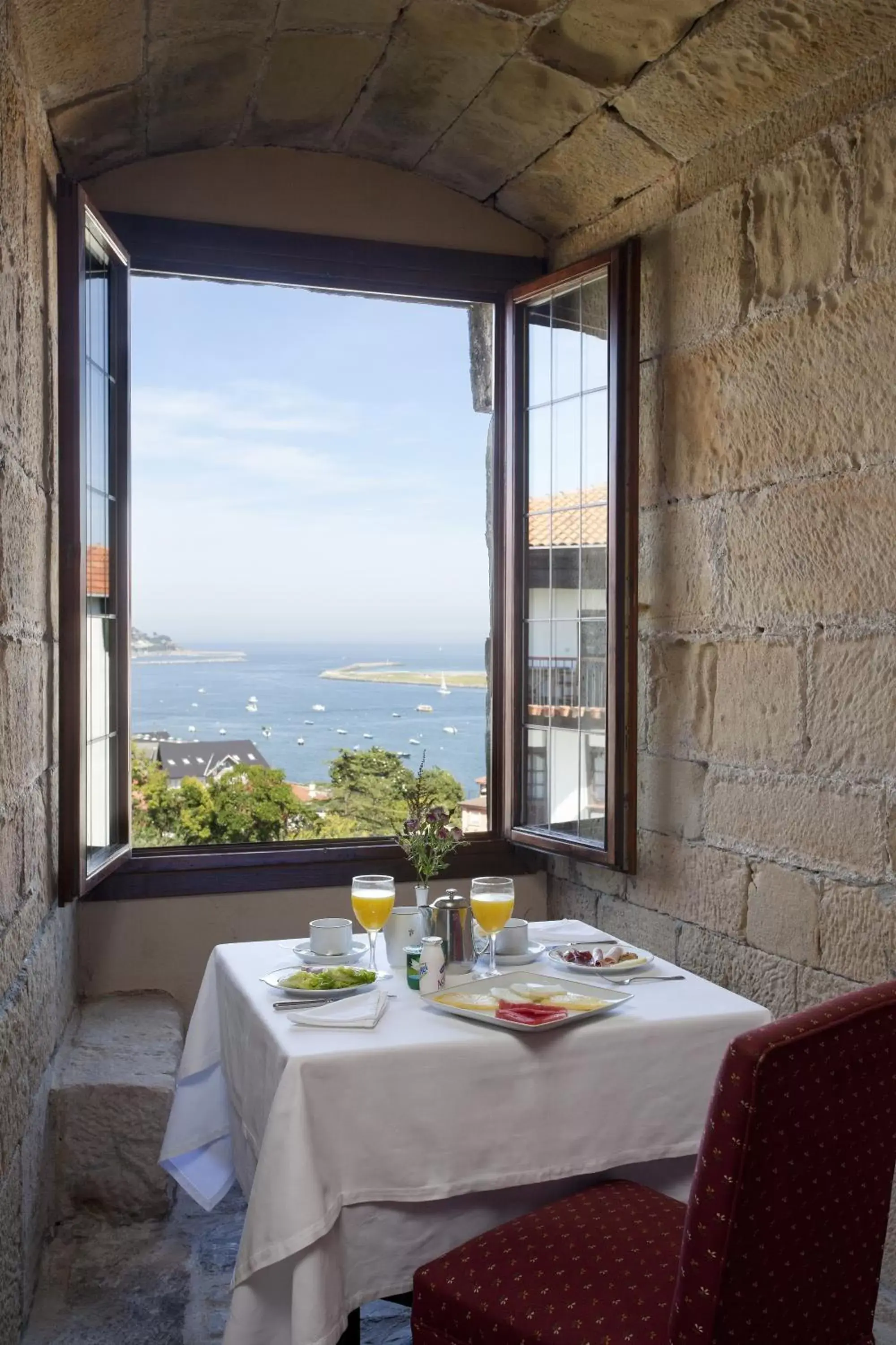 View (from property/room), Restaurant/Places to Eat in Parador de Hondarribia