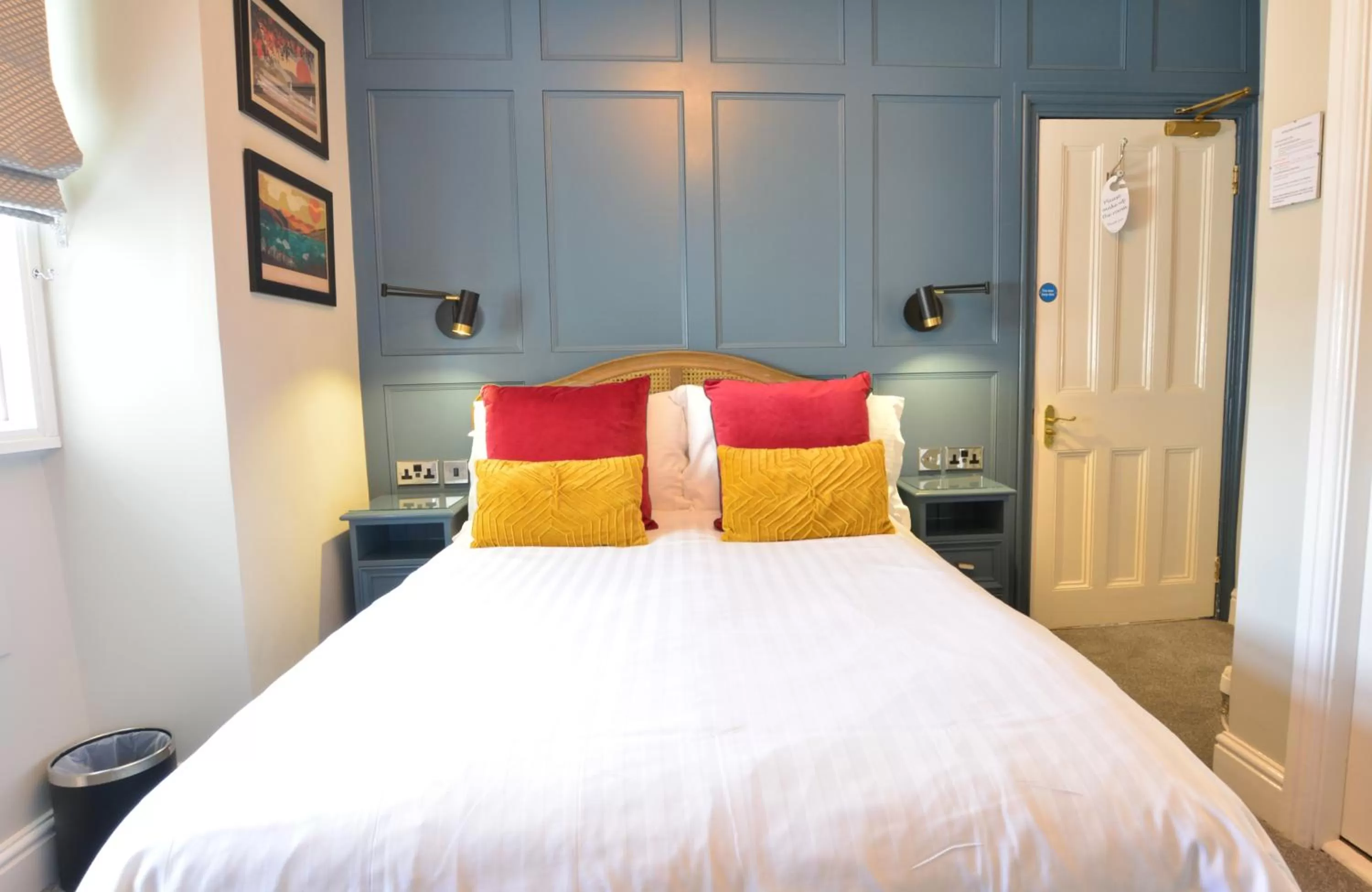 Bed in Fairfield House and Gardens