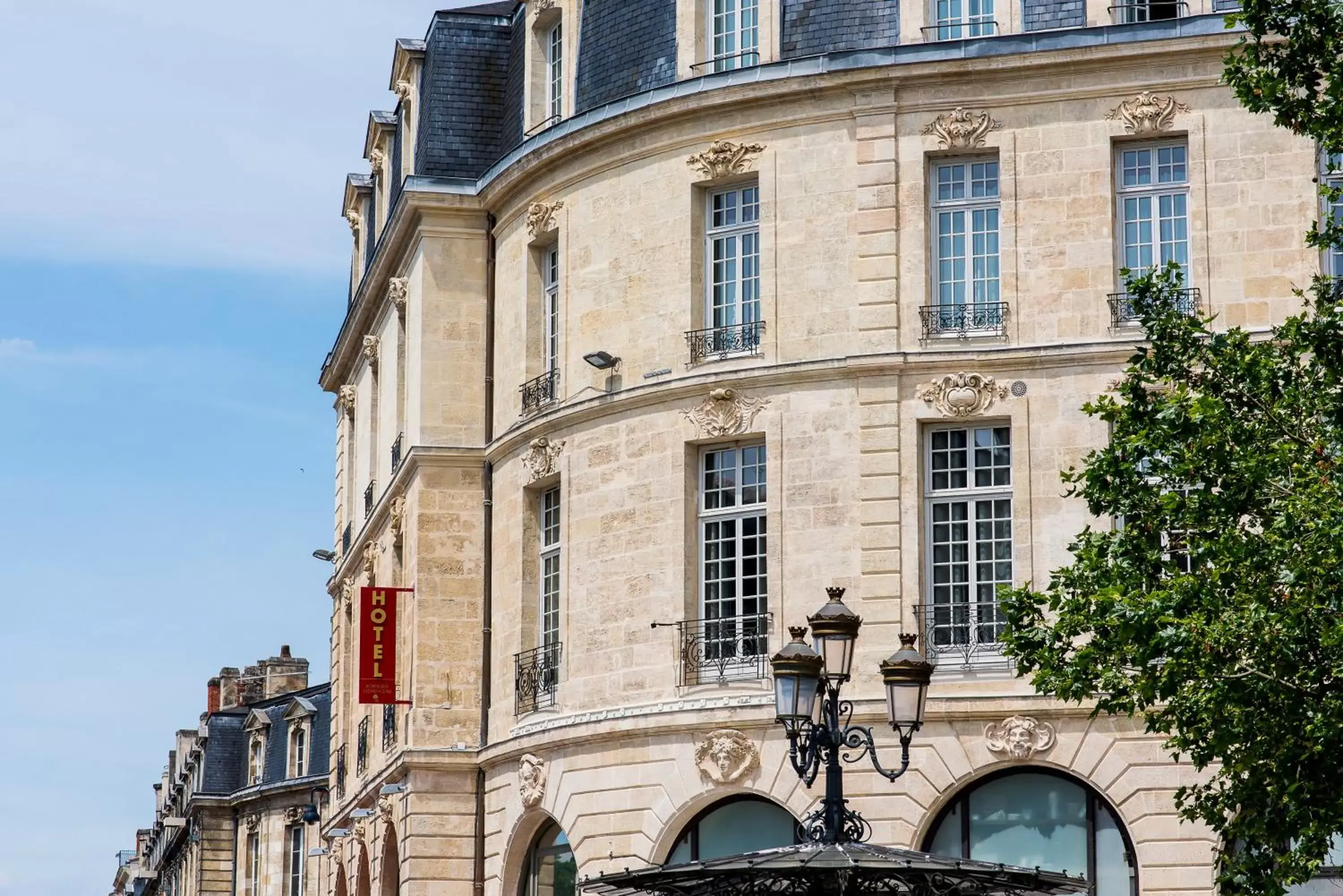 Facade/entrance, Property Building in Hôtel Bordeaux Clémenceau by Happyculture