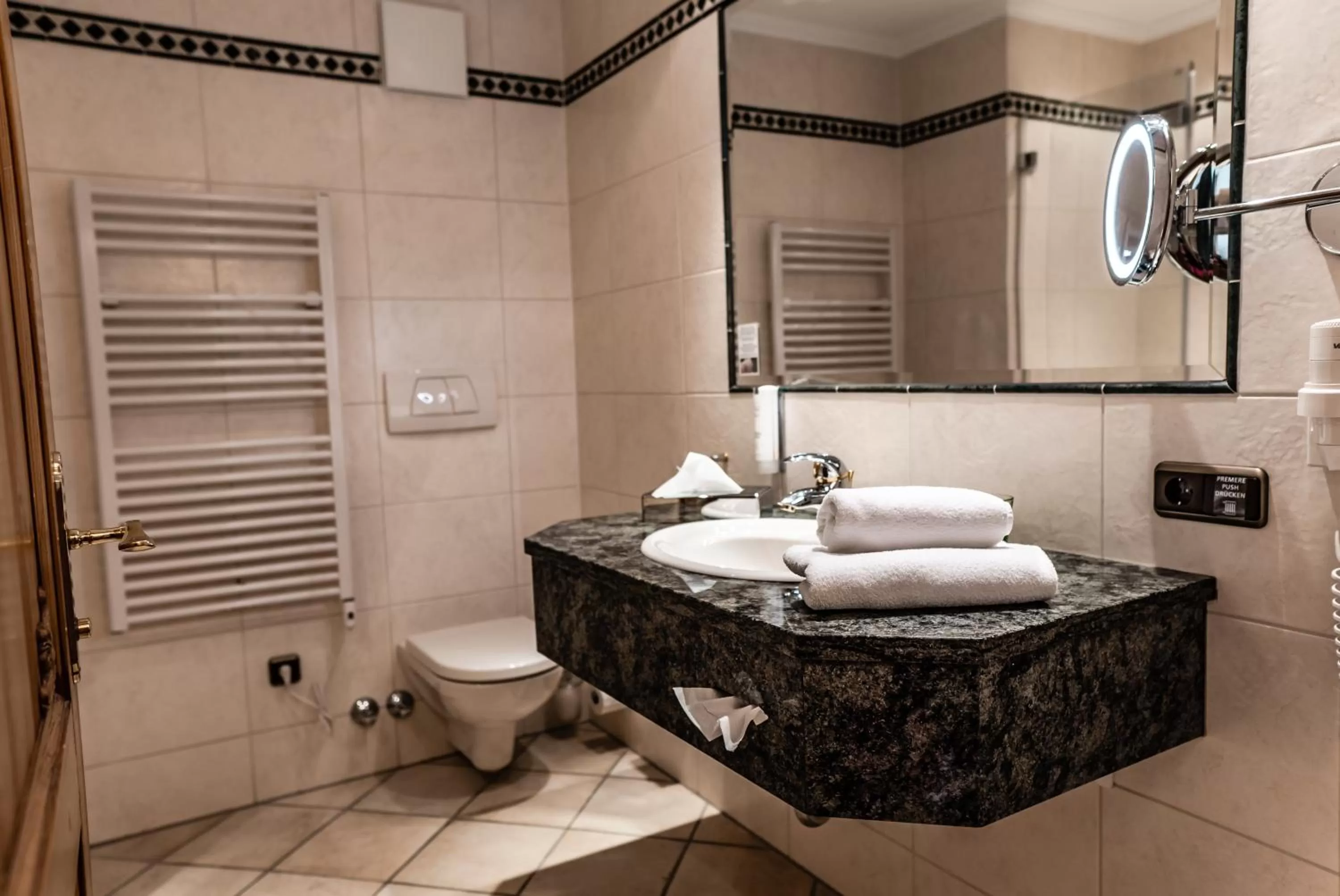 Bathroom in Hotel Hubertushof