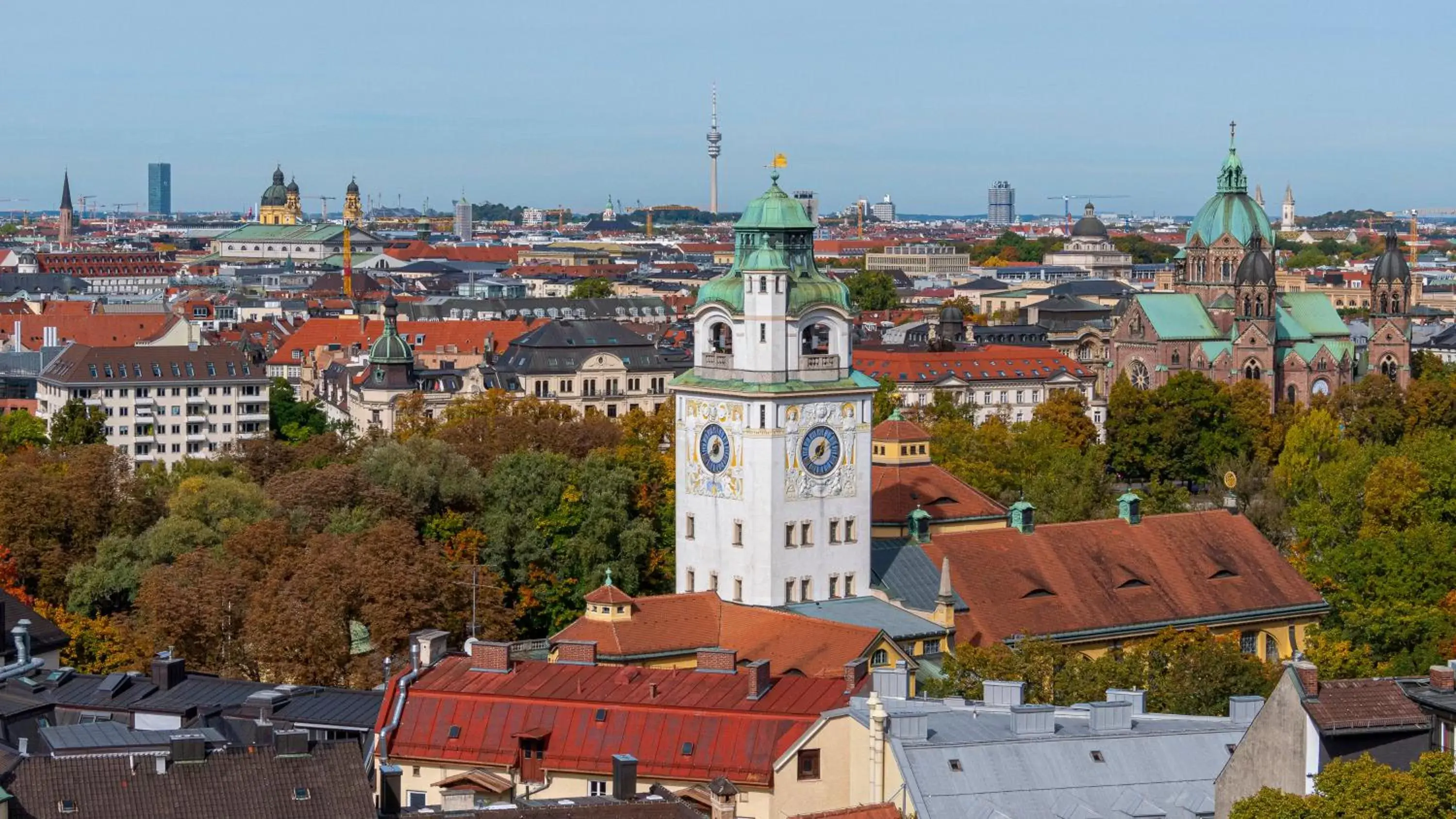 Area and facilities in Holiday Inn Munich City Centre, an IHG Hotel