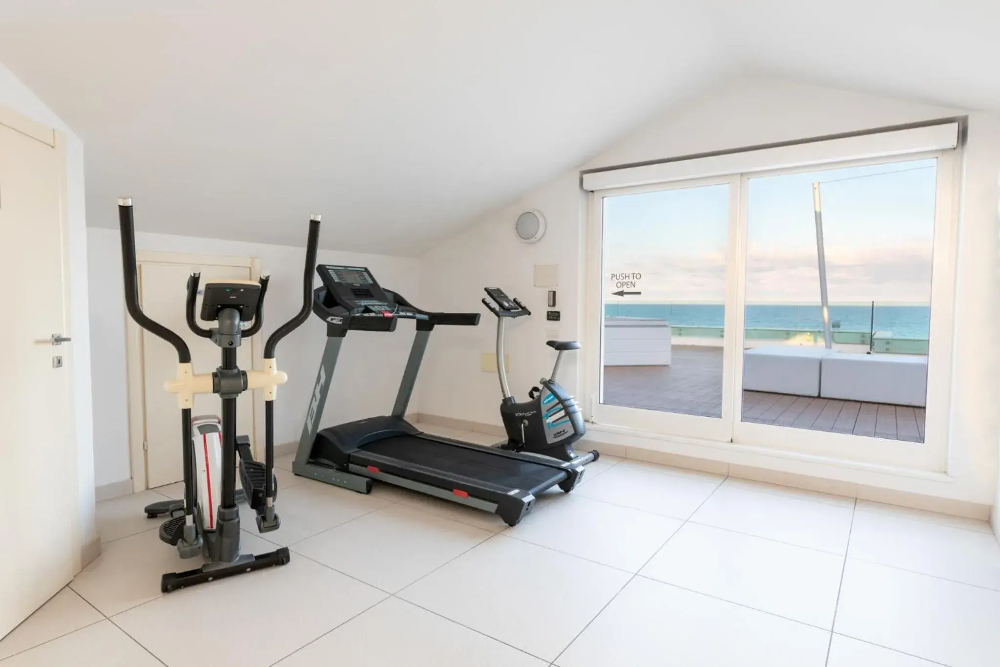 Fitness centre/facilities, Fitness Center/Facilities in Life Hotel
