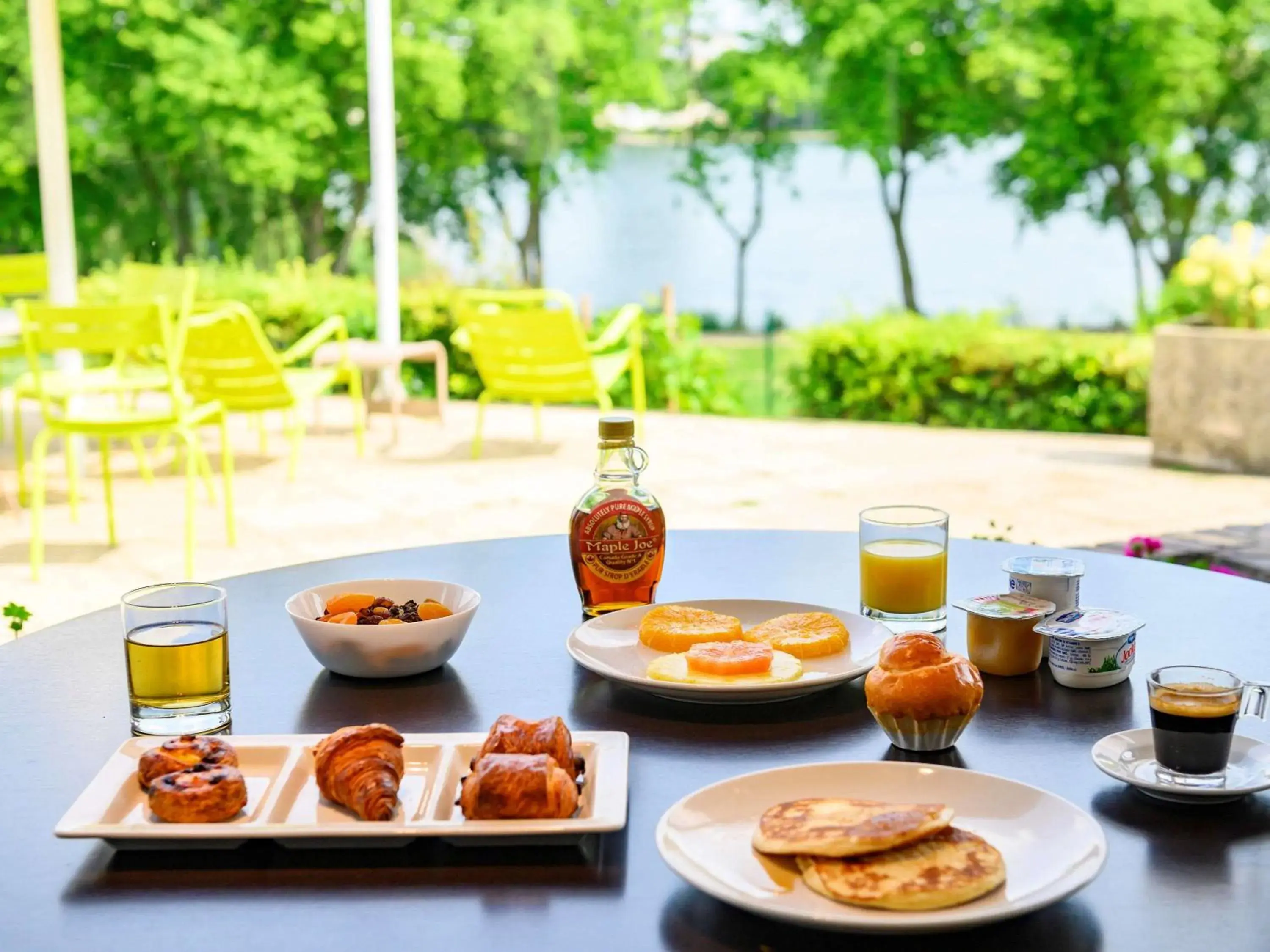 Restaurant/places to eat, Breakfast in Novotel Paris Créteil Le Lac