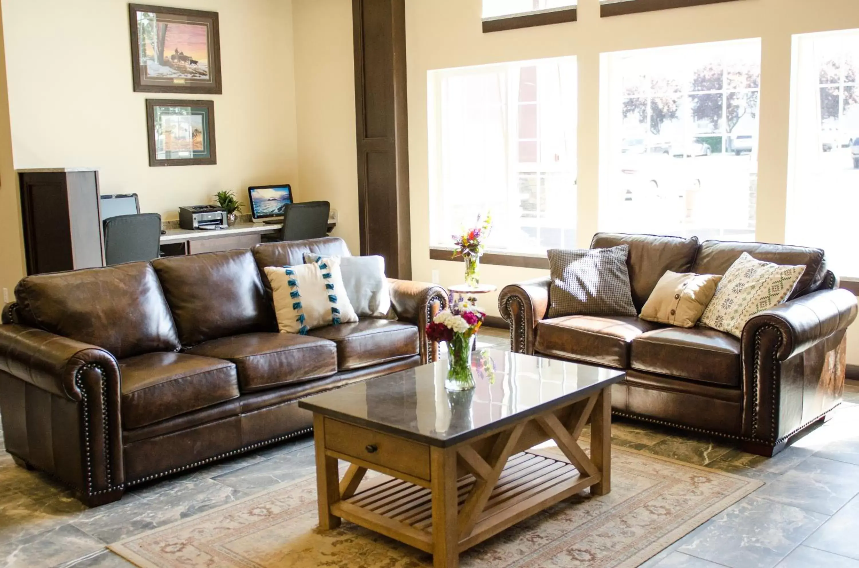 Lobby or reception in Inn at Moses Lake Lobby or reception in Inn at Moses Lake