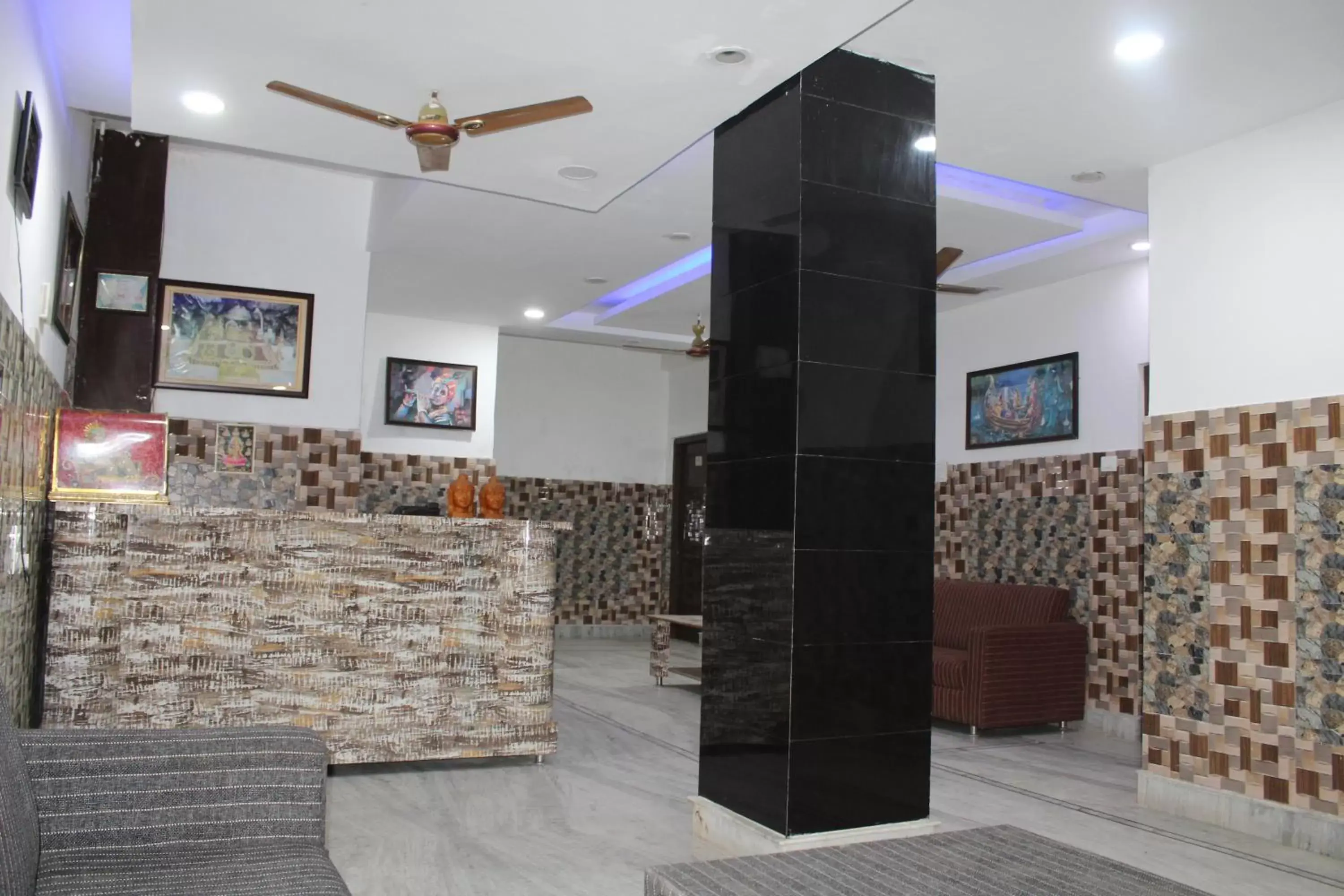 Lobby or reception, Lobby/Reception in Trimrooms @ Katra Railway Station Lobby or reception, Lobby/Reception in Trimrooms @ Katra Railway Station