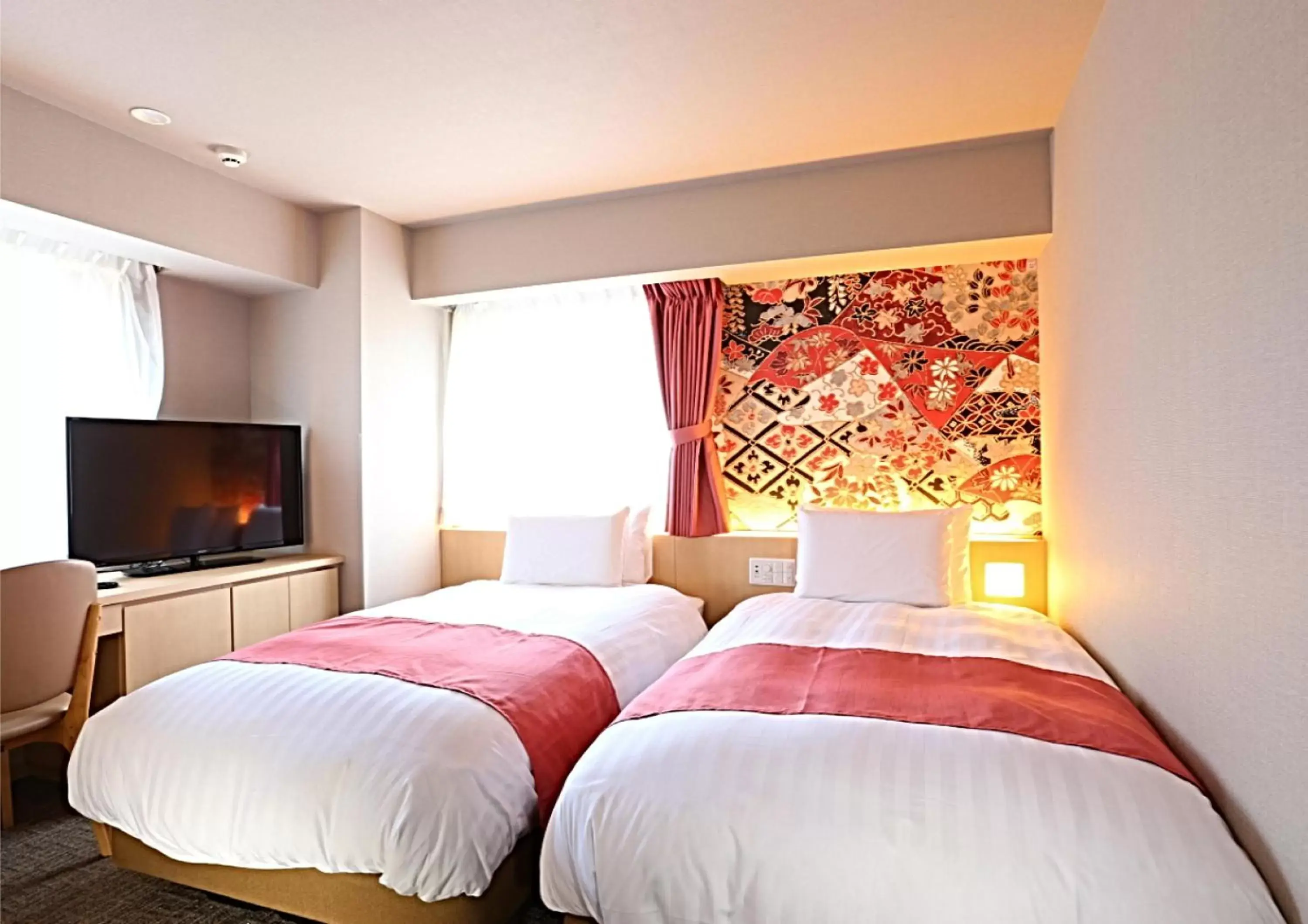 Photo of the whole room, Bed in Hotel Wing International Premium Kanazawa Ekimae