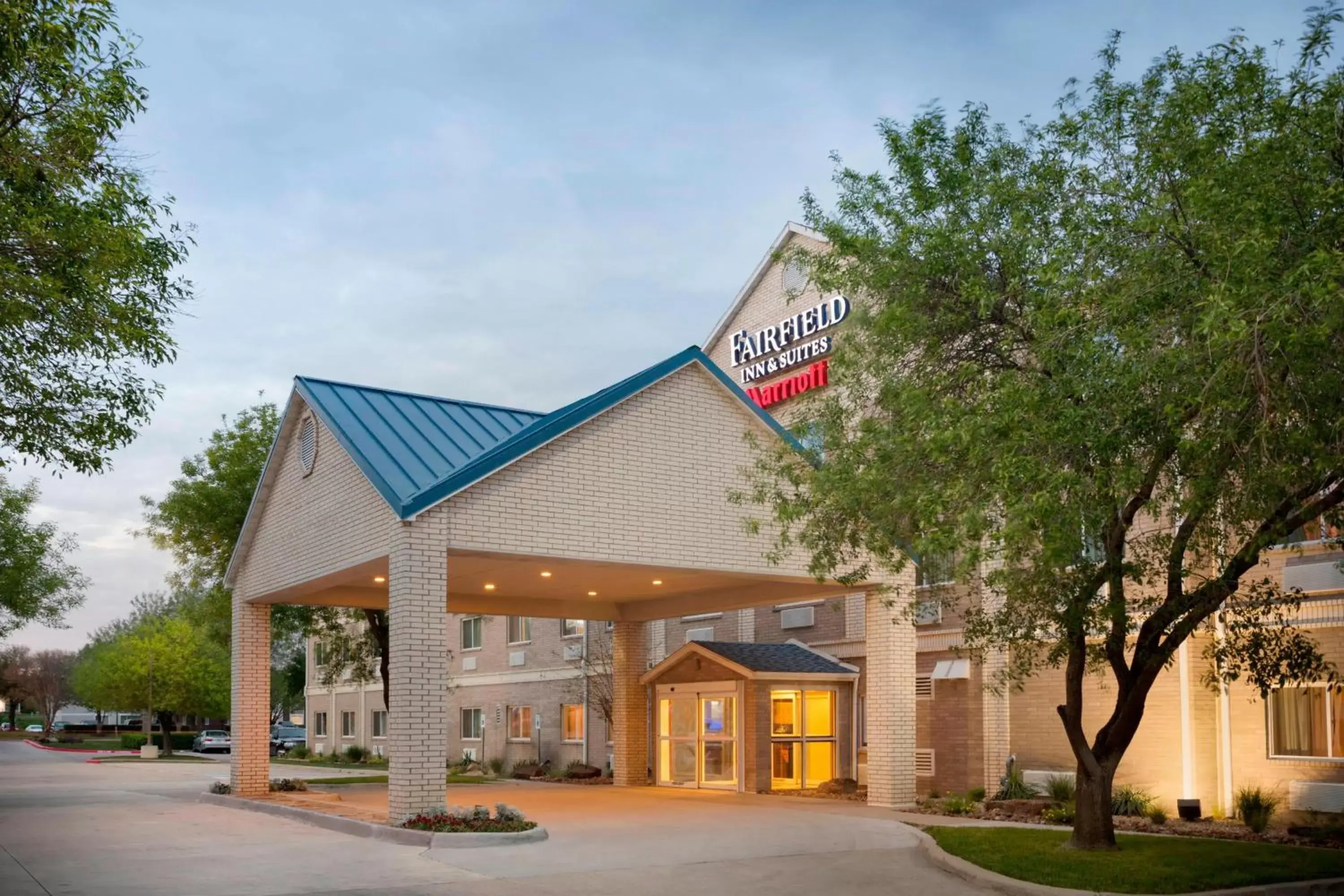 Property Building in Fairfield Inn & Suites by Marriott Dallas Plano