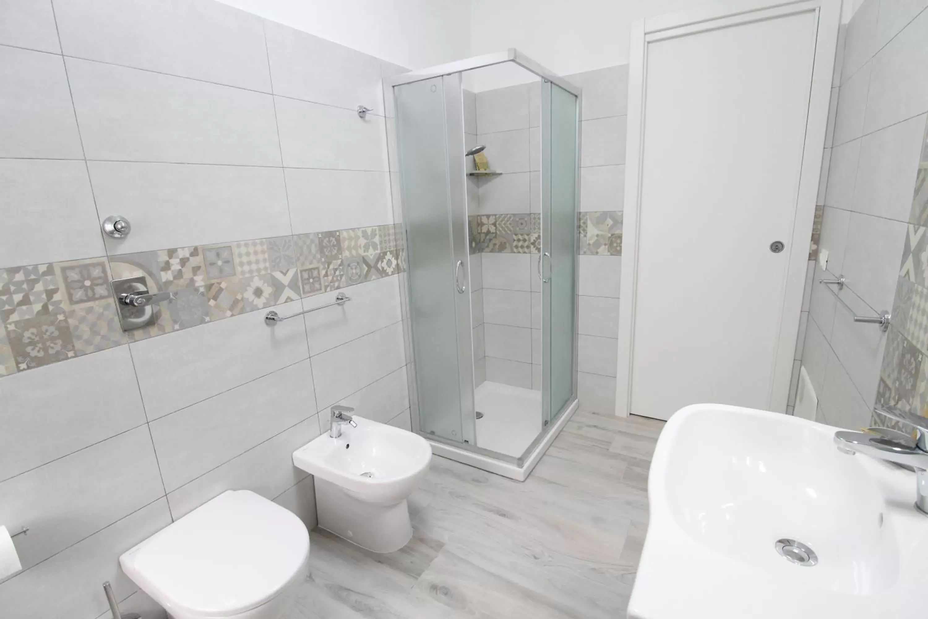 Shower, Bathroom in BED & BREAKFAST VAL di ERICE